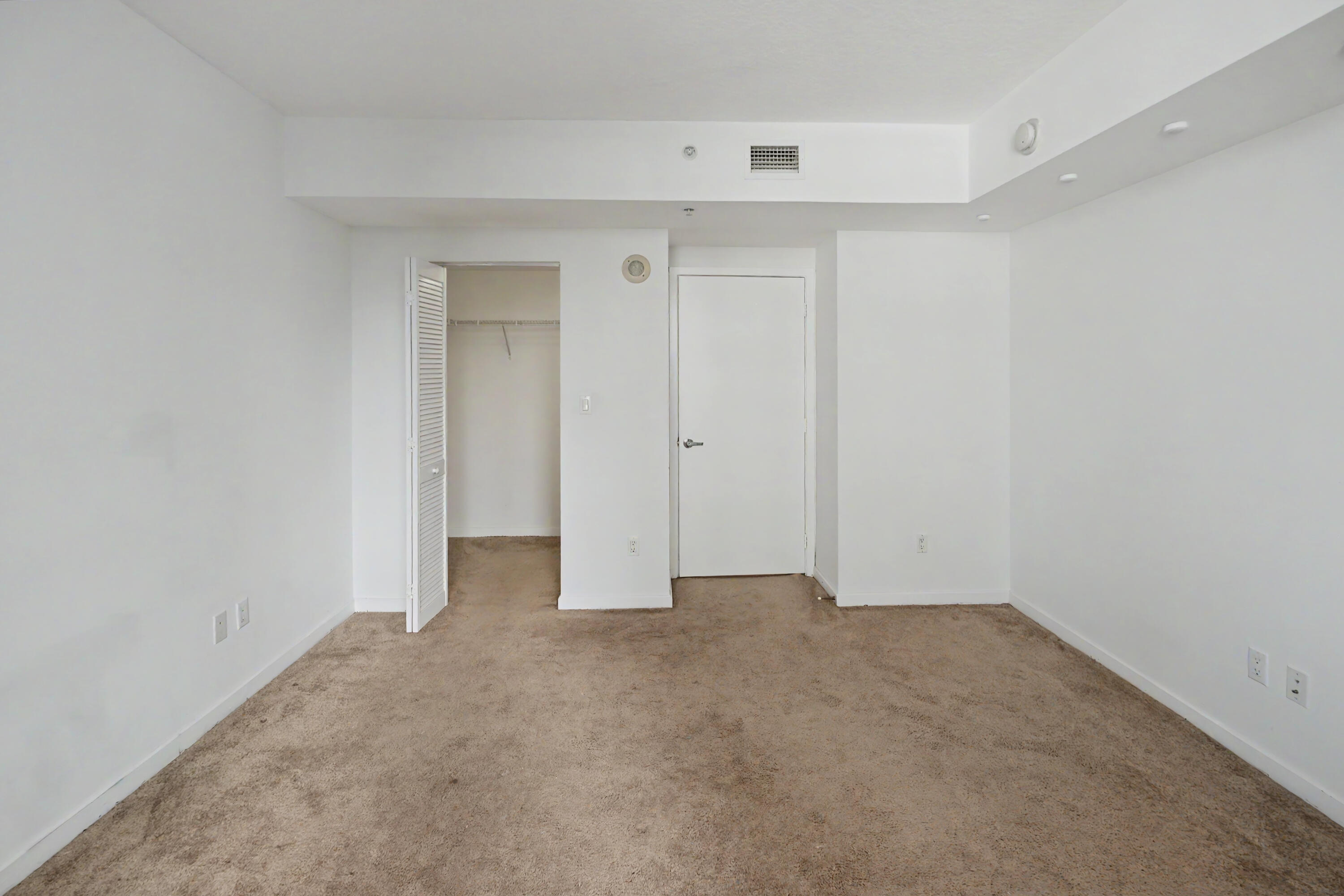335 S Biscayne #1002, Miami FL 33131