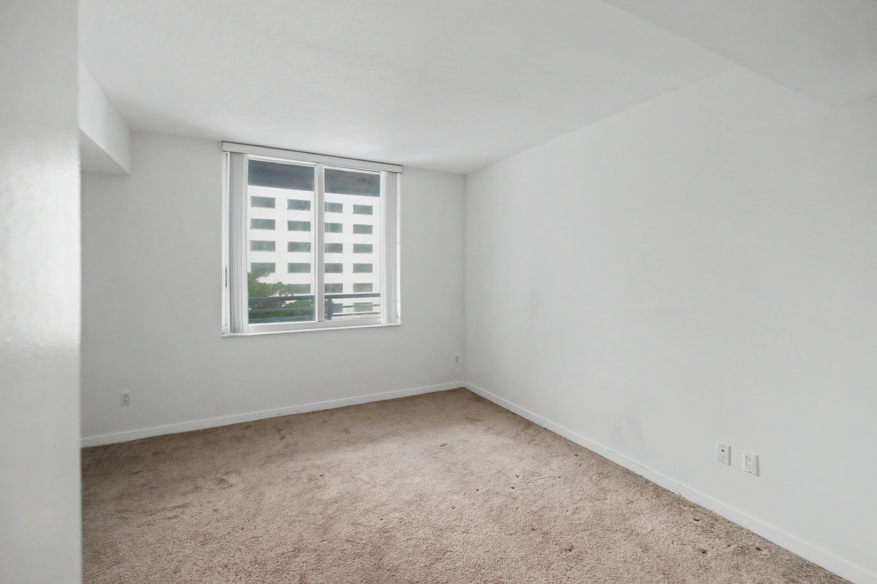 335 S Biscayne #1002, Miami FL 33131