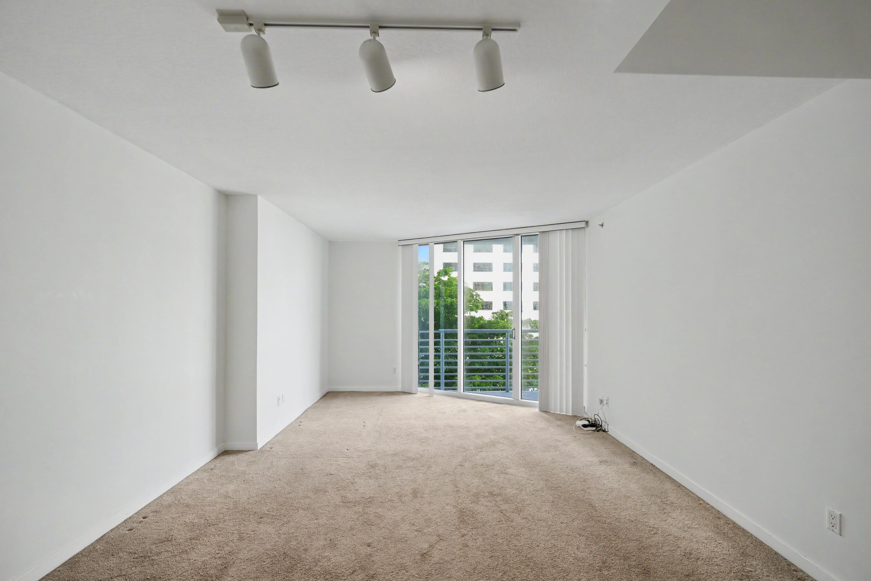 335 S Biscayne #1002, Miami FL 33131