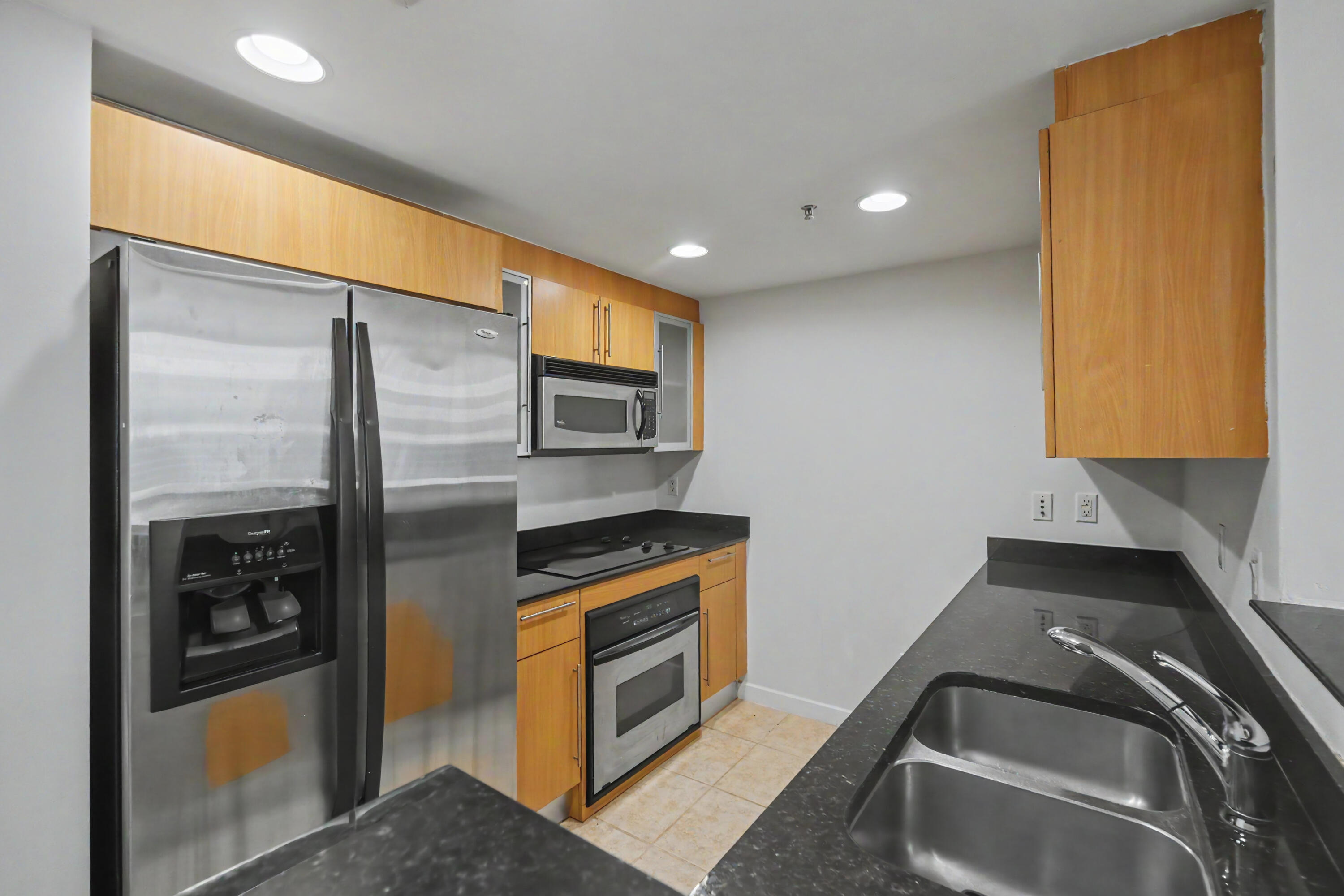 335 S Biscayne #1002, Miami FL 33131