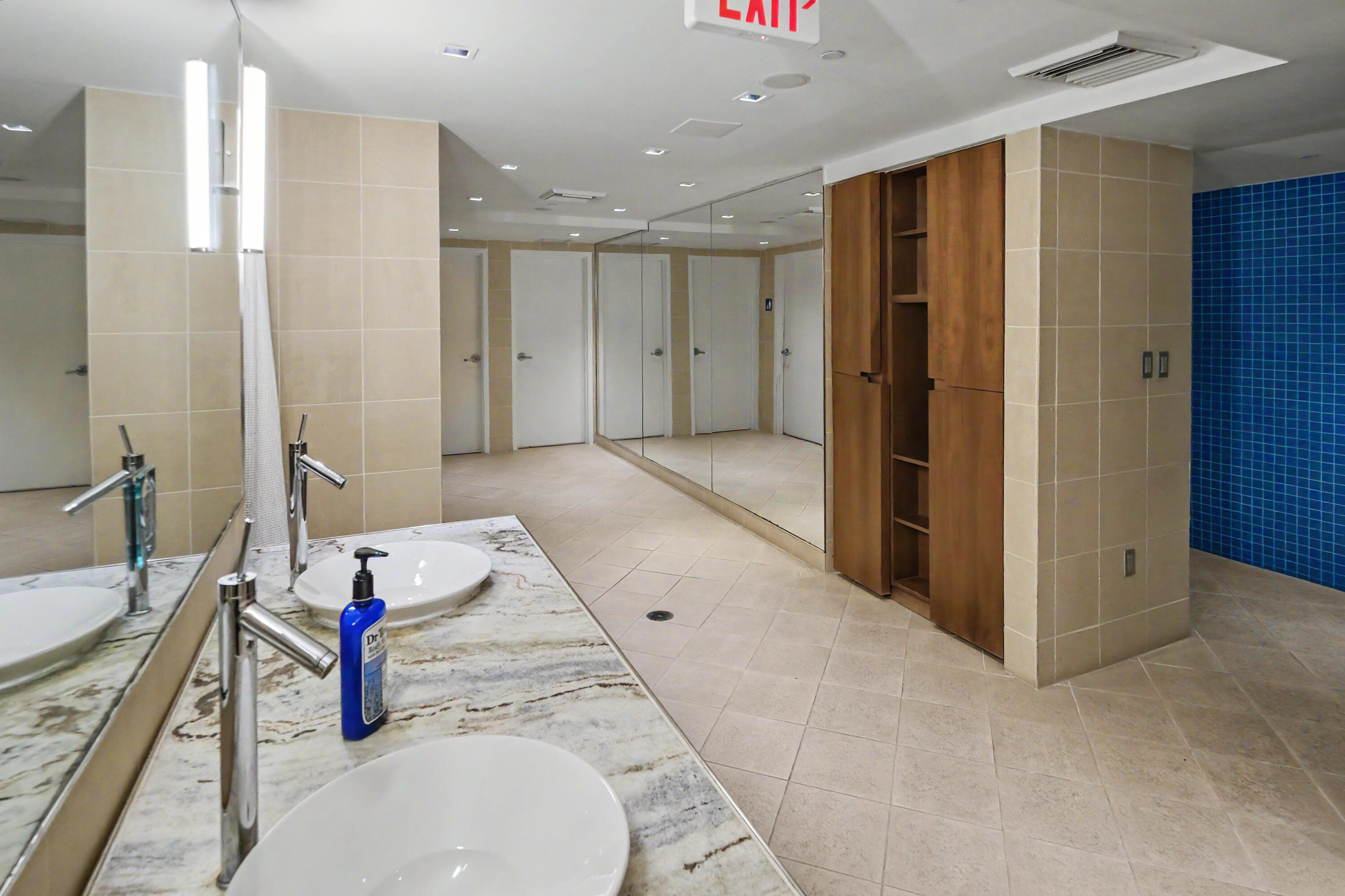 335 S Biscayne #1002, Miami FL 33131