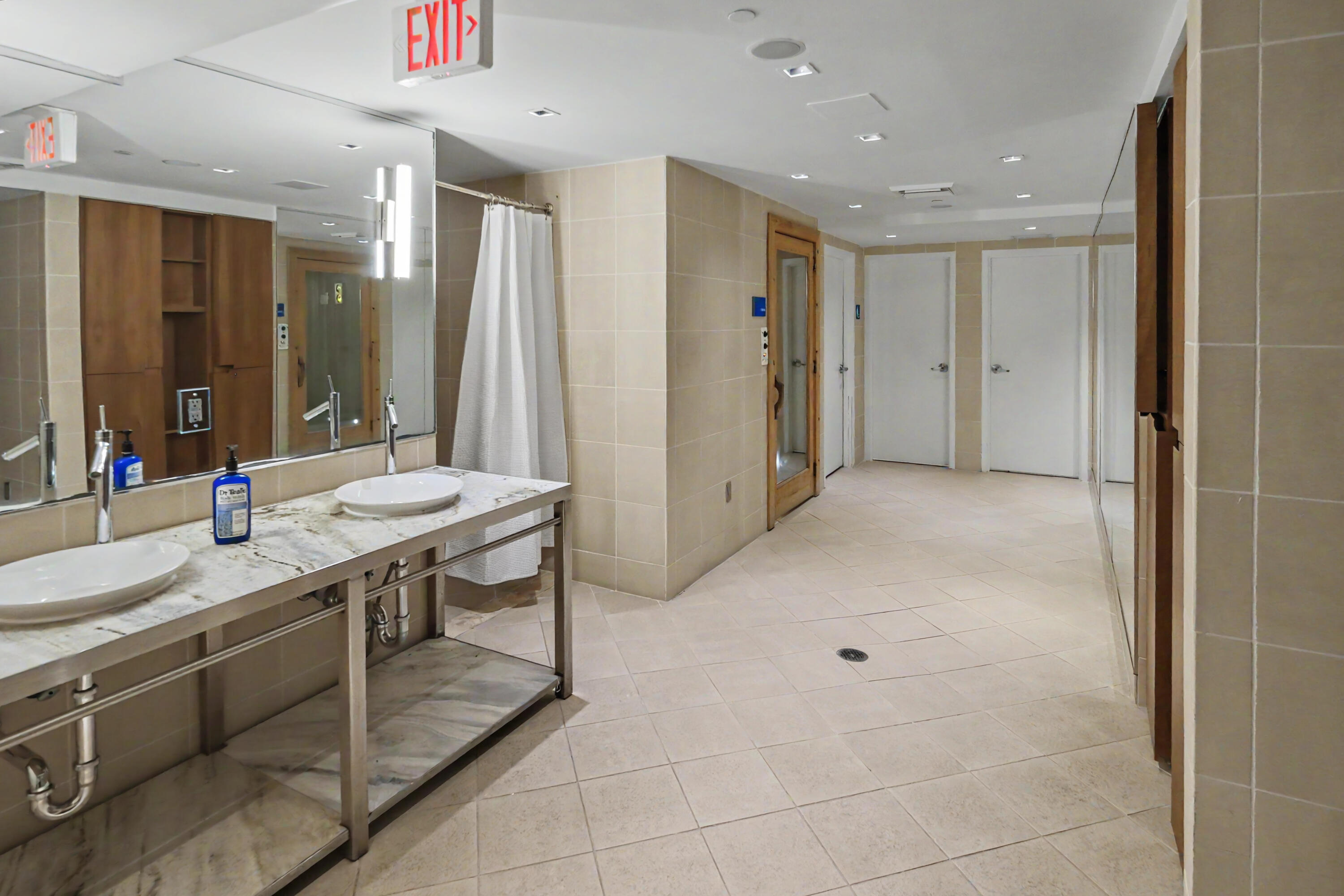 335 S Biscayne #1002, Miami FL 33131
