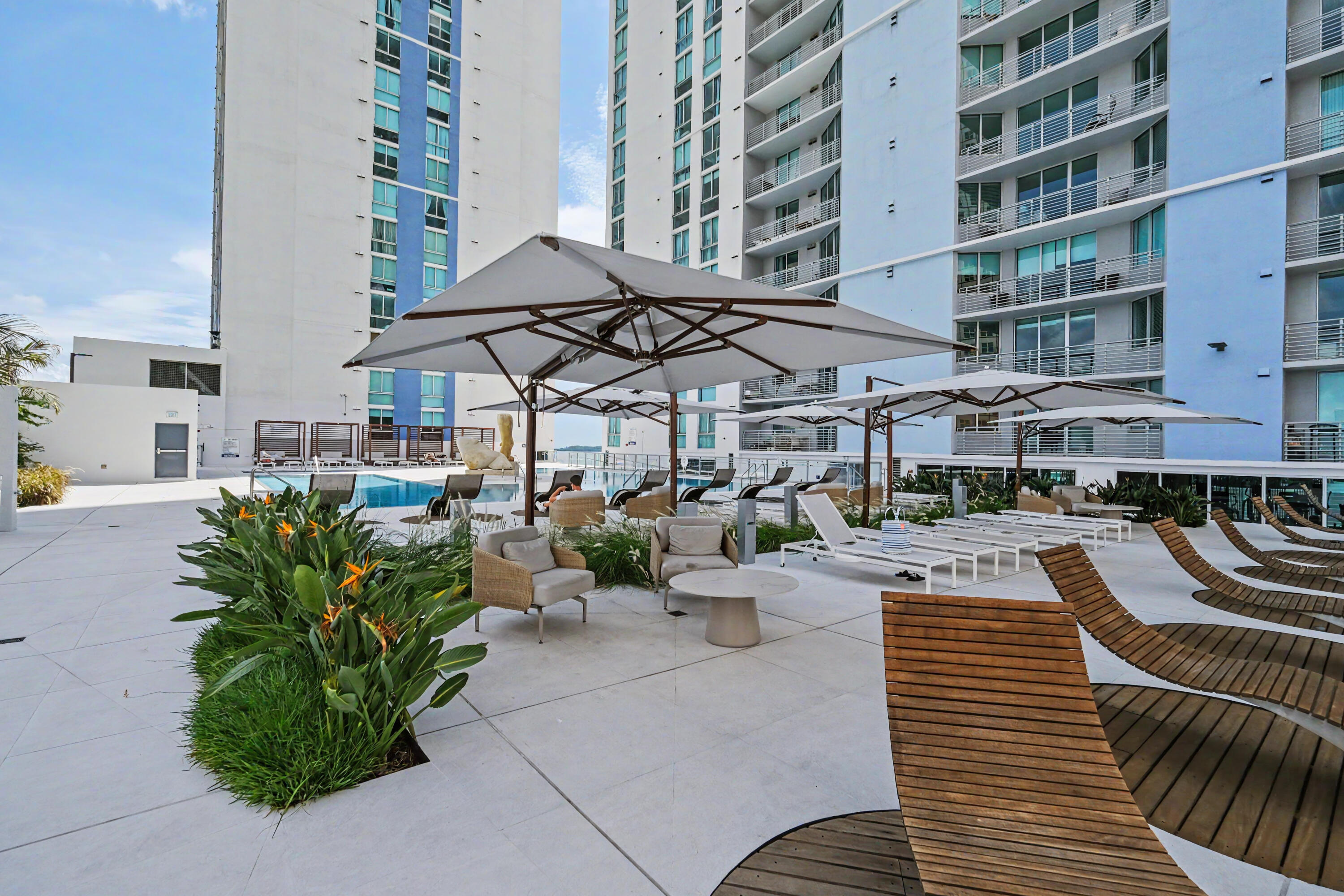 335 S Biscayne #1002, Miami FL 33131