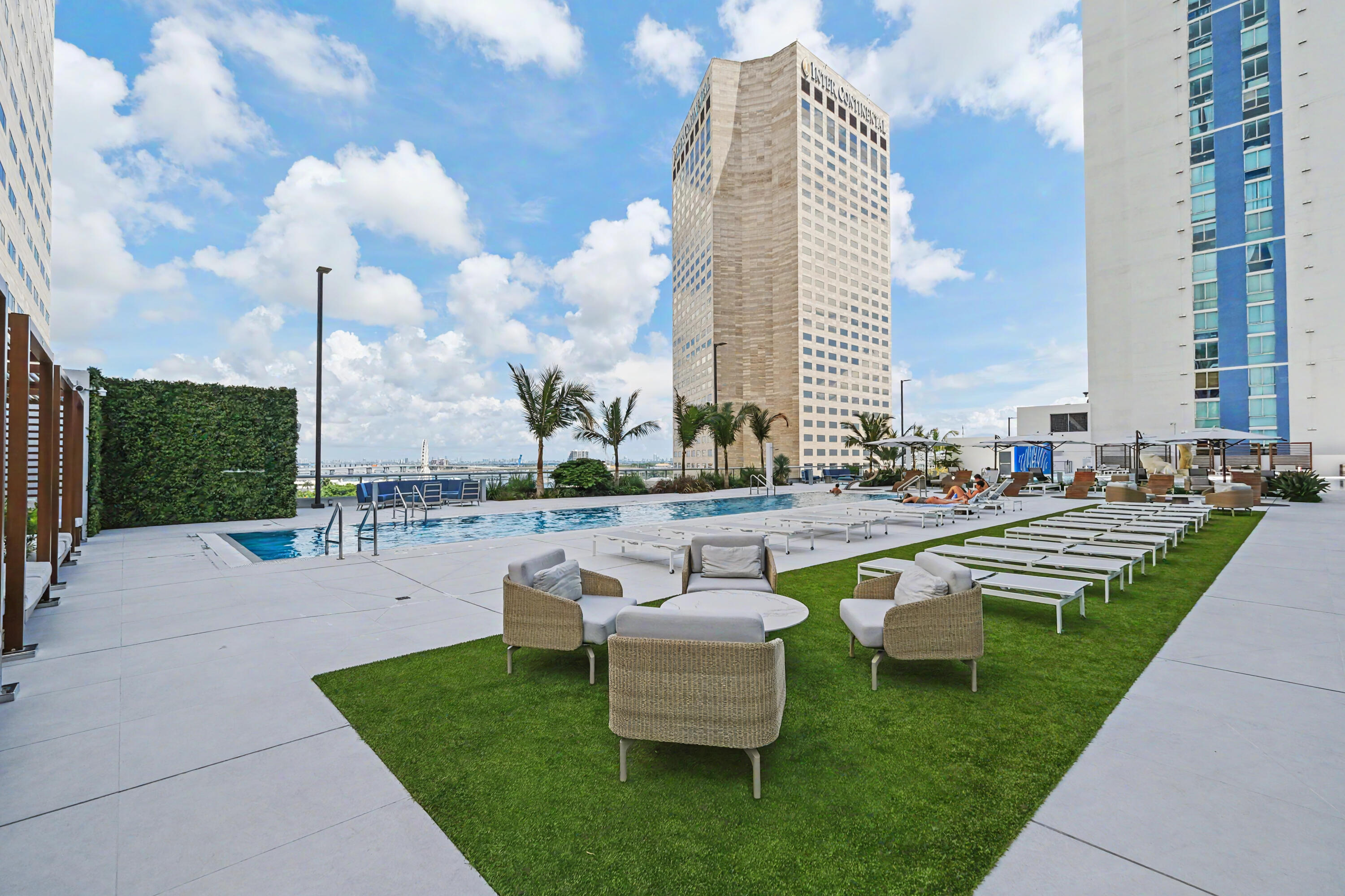 335 S Biscayne #1002, Miami FL 33131