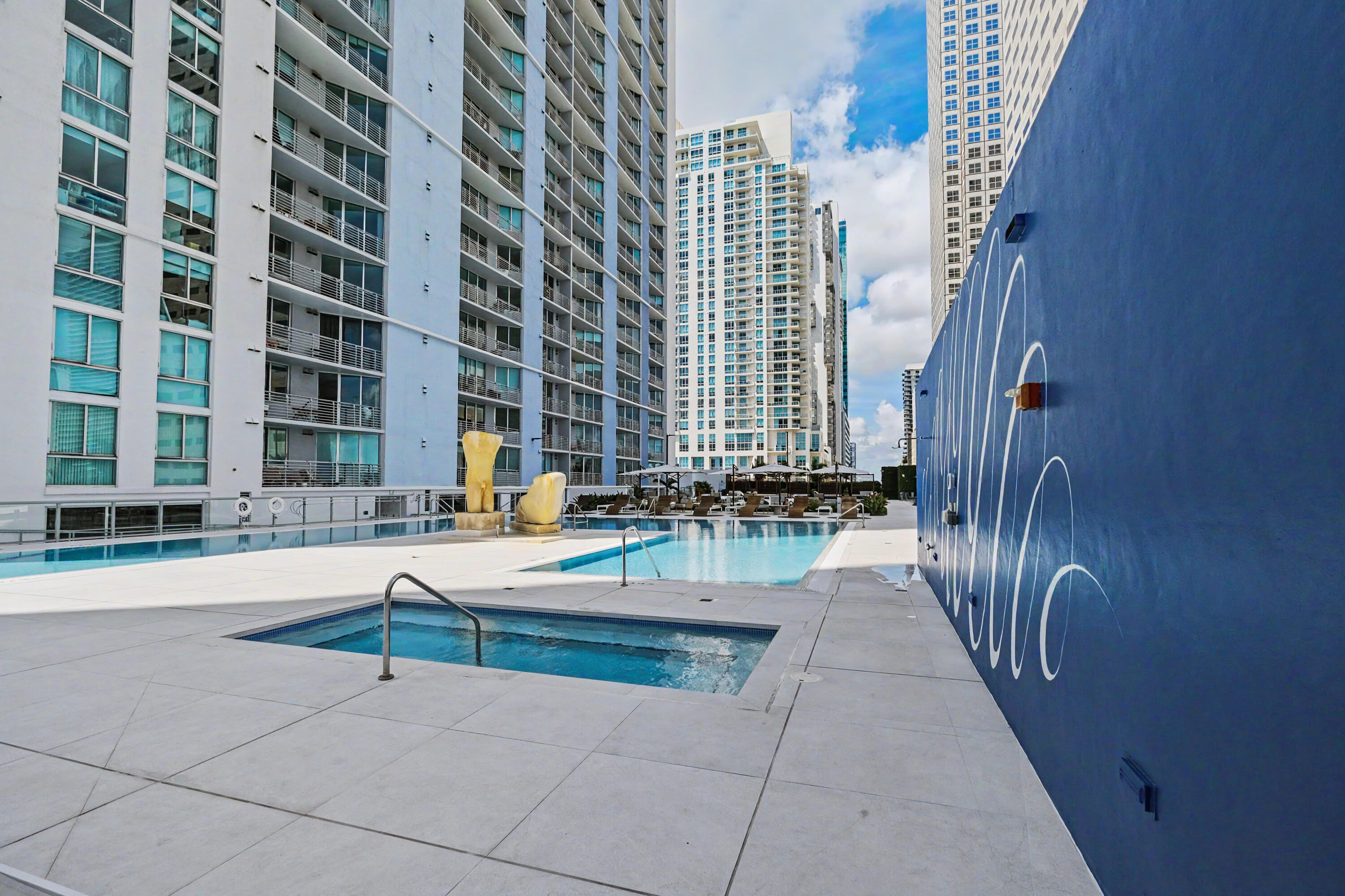 335 S Biscayne #1002, Miami FL 33131