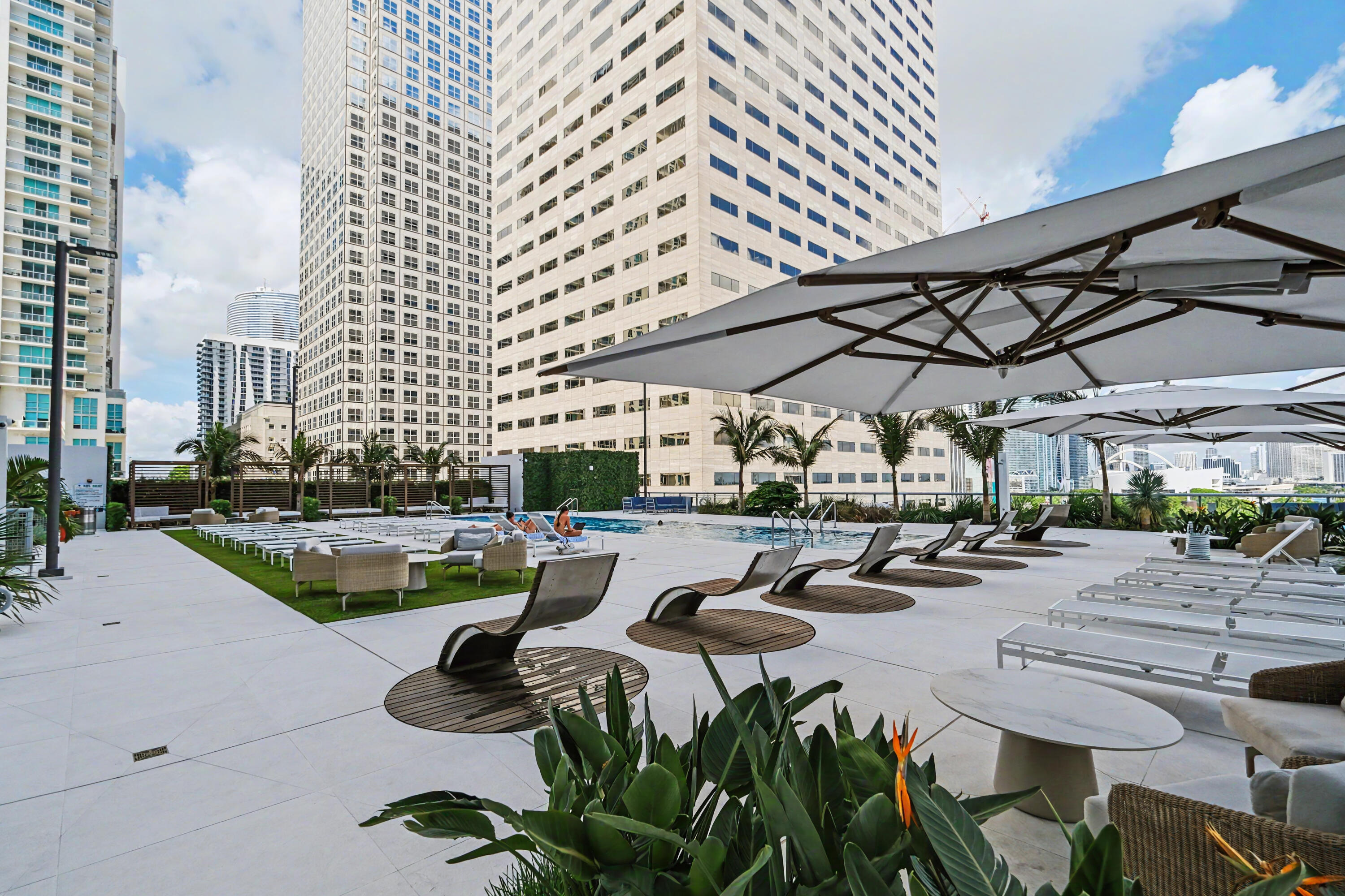 335 S Biscayne #1002, Miami FL 33131
