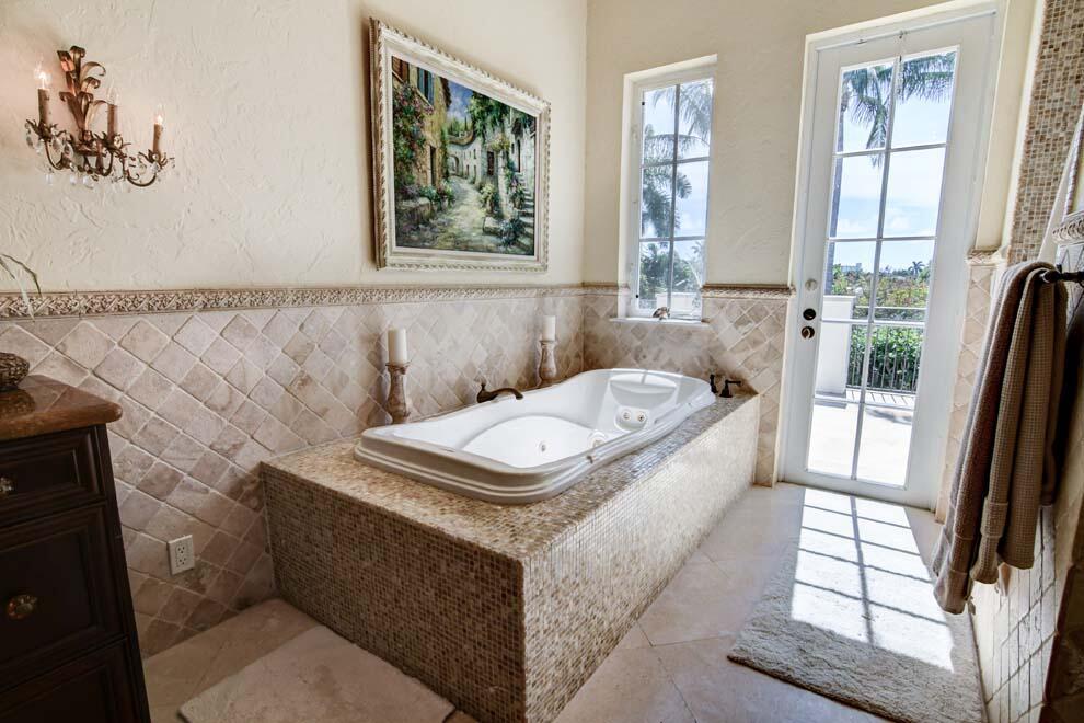 1054 MELALEUCA, Delray Beach FL 33483
