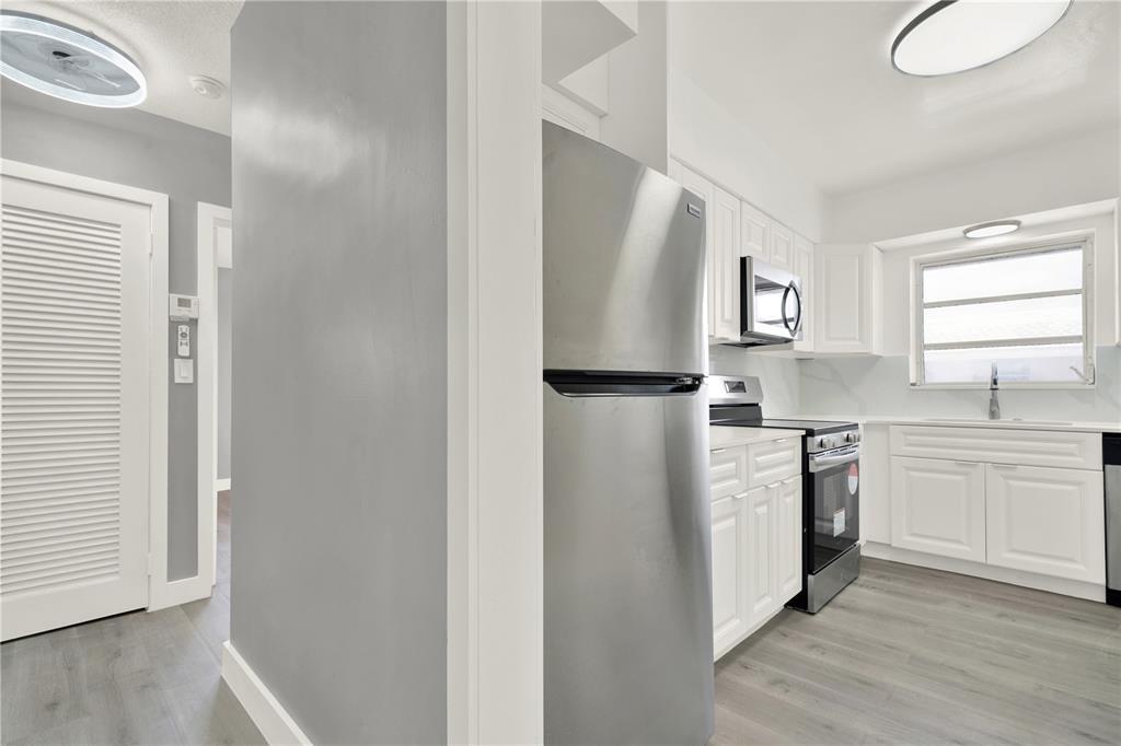 2864 NE 32nd #7, Fort Lauderdale FL 33306