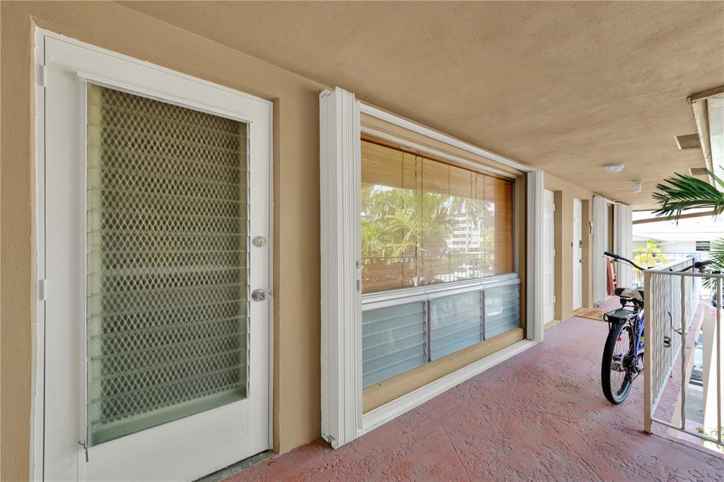 2864 NE 32nd #7, Fort Lauderdale FL 33306