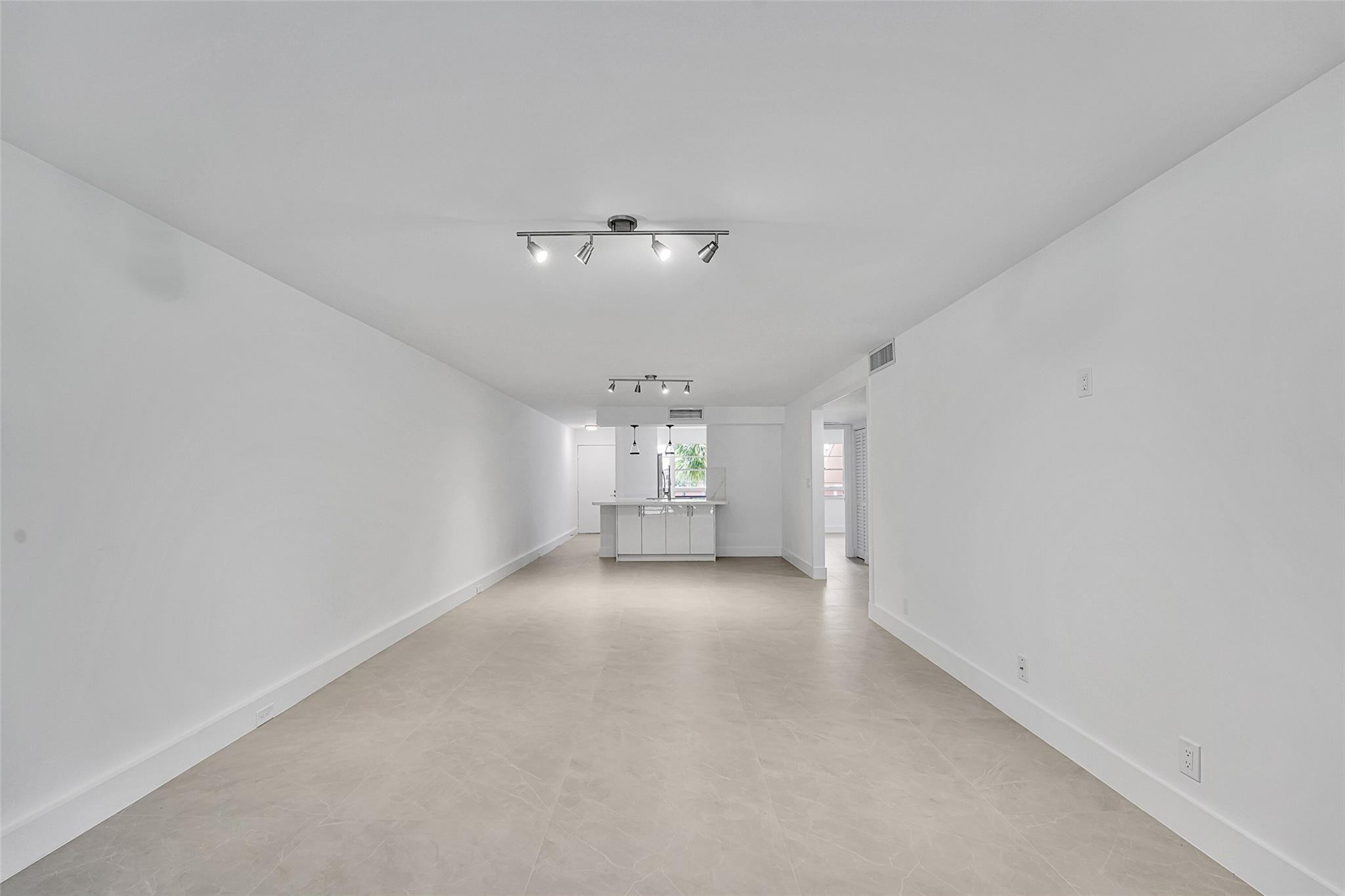 3201 PORTOFINO #C2, Coconut Creek FL 33066