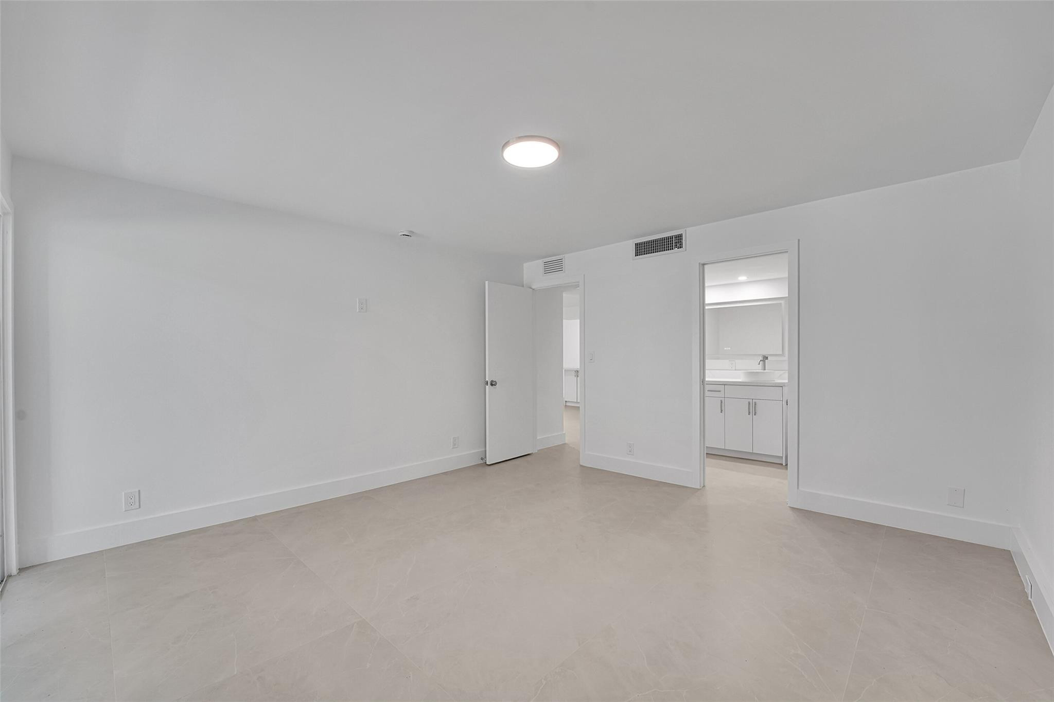 3201 PORTOFINO #C2, Coconut Creek FL 33066