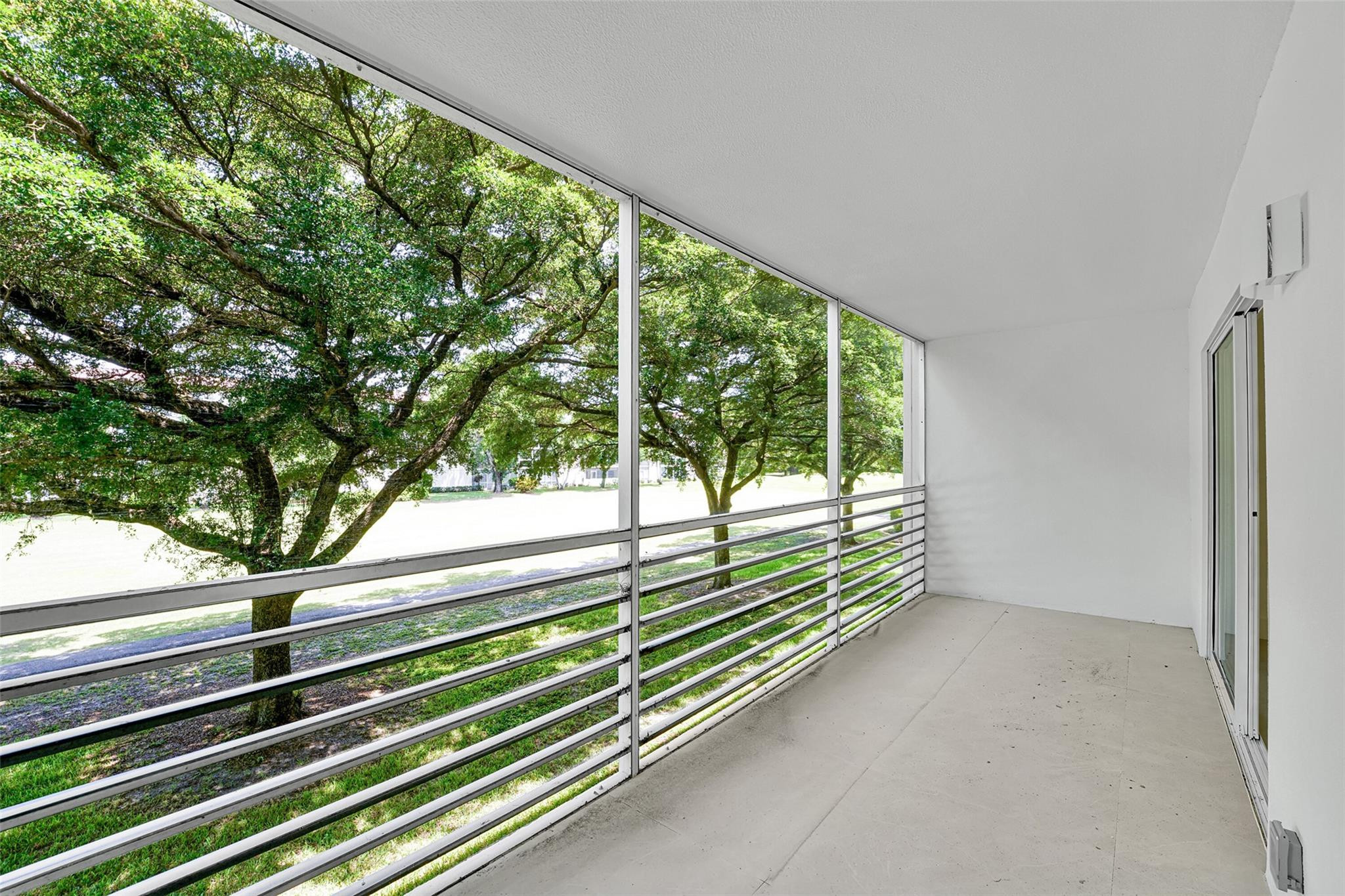 3201 PORTOFINO #C2, Coconut Creek FL 33066