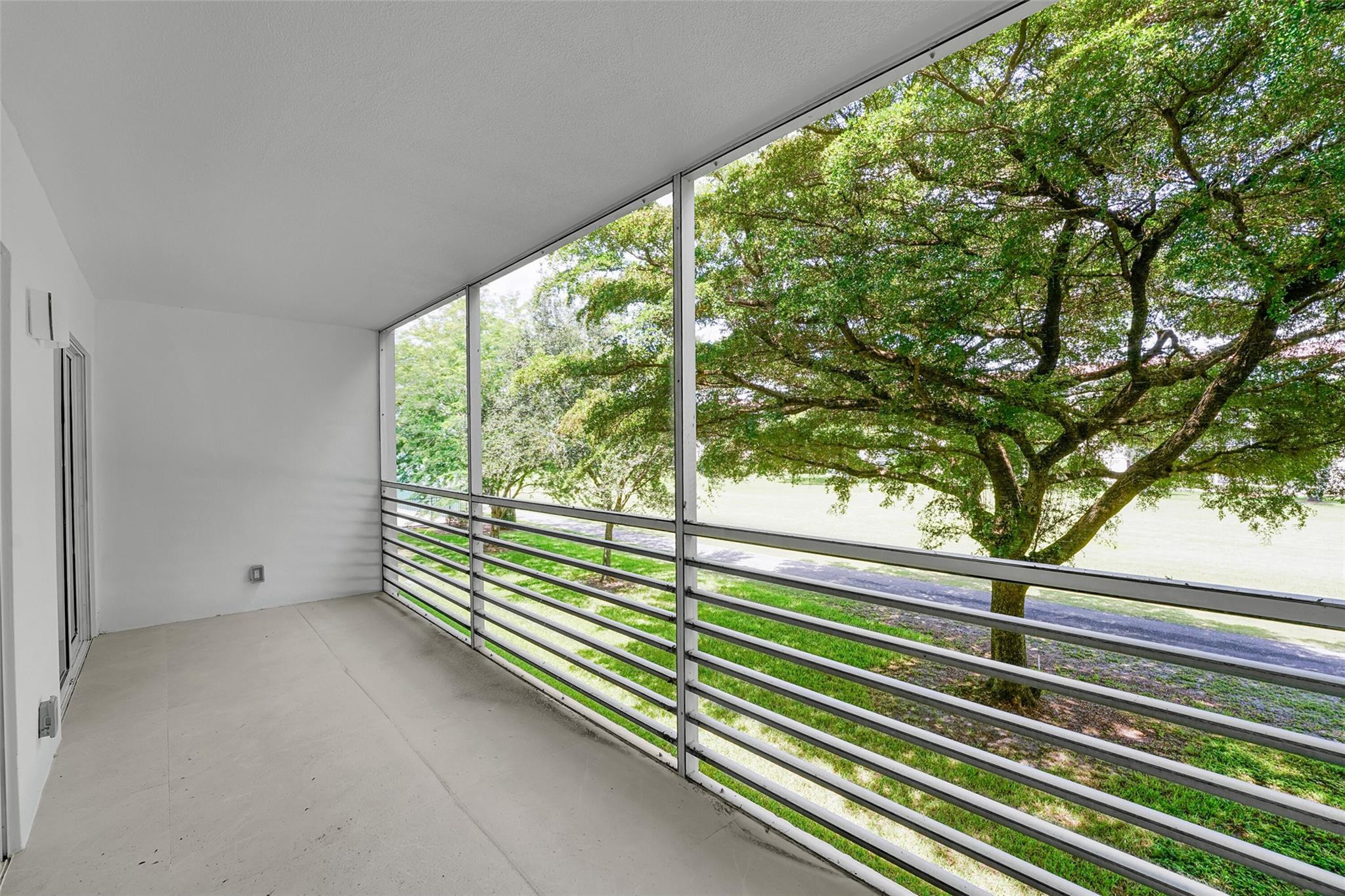 3201 PORTOFINO #C2, Coconut Creek FL 33066