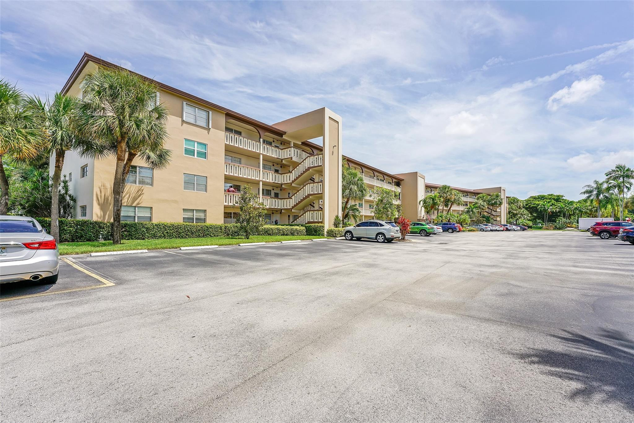 3201 PORTOFINO #C2, Coconut Creek FL 33066
