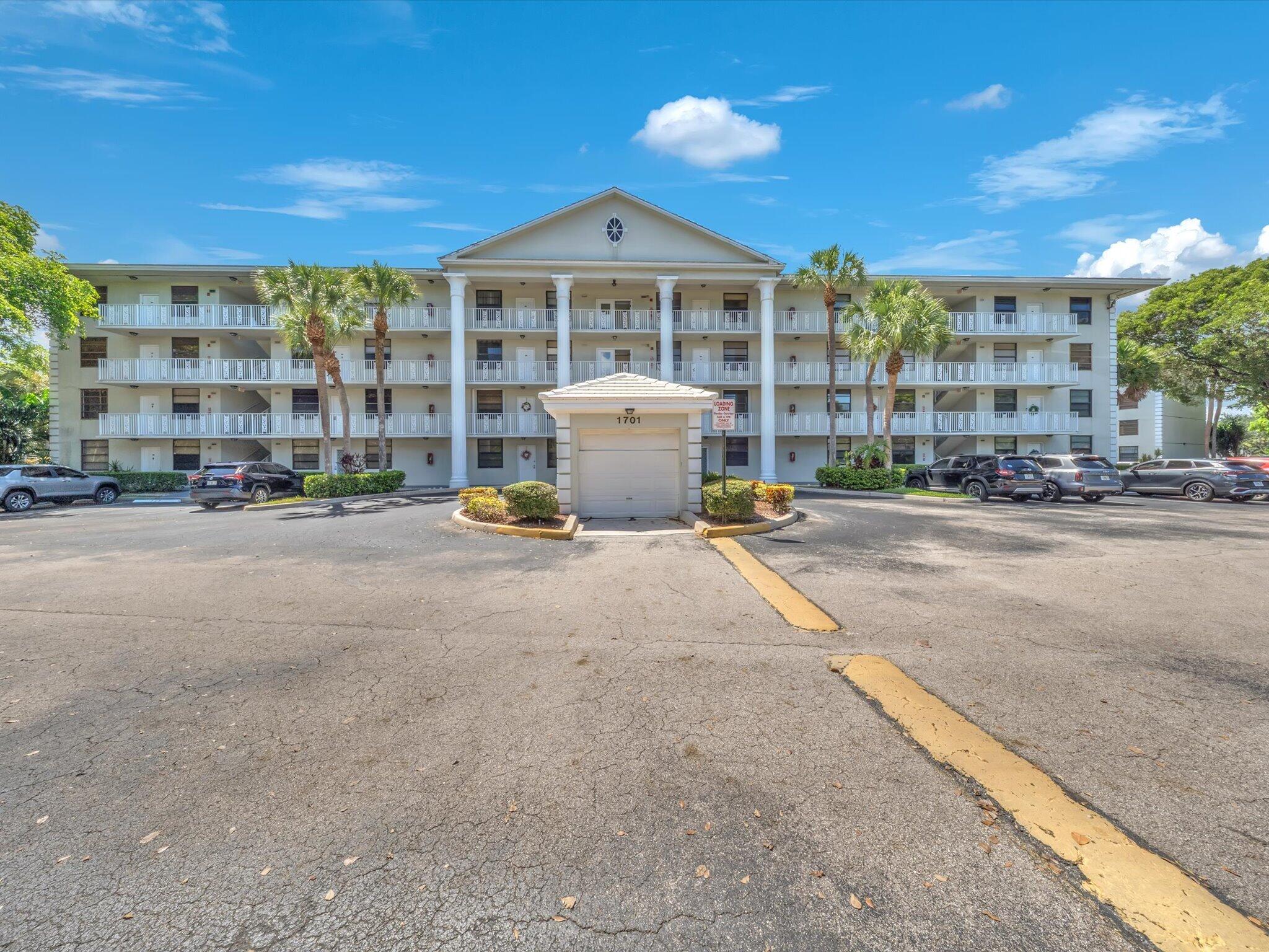 1701 Whitehall #302, Davie FL 33324