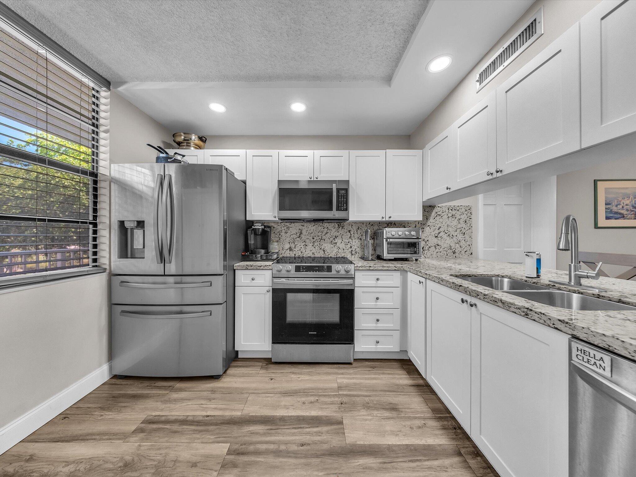 1701 Whitehall #302, Davie FL 33324