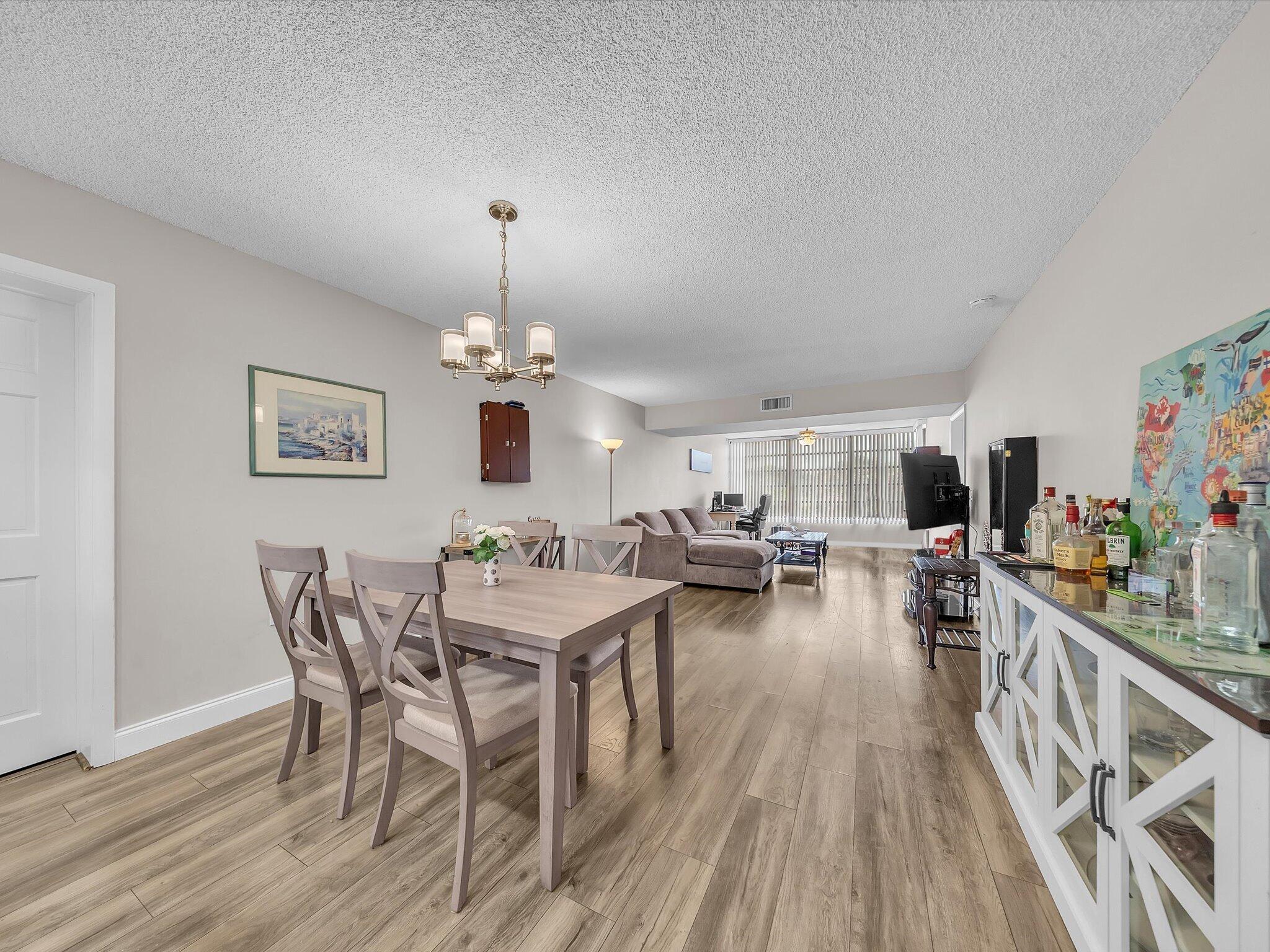 1701 Whitehall #302, Davie FL 33324