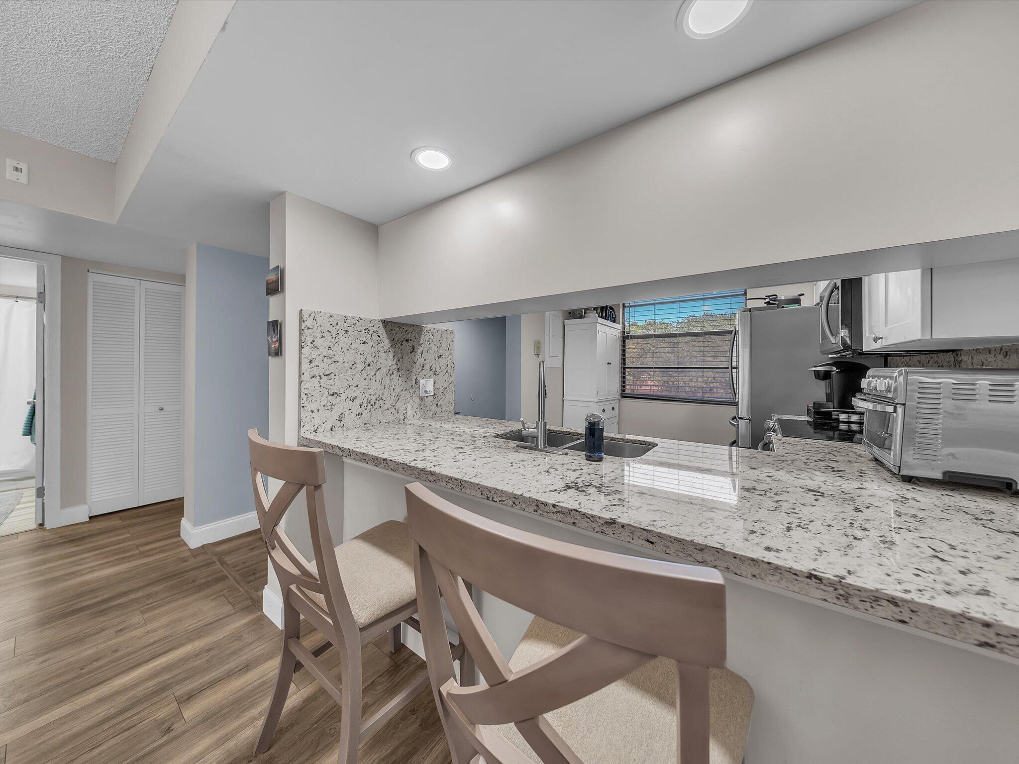 1701 Whitehall #302, Davie FL 33324