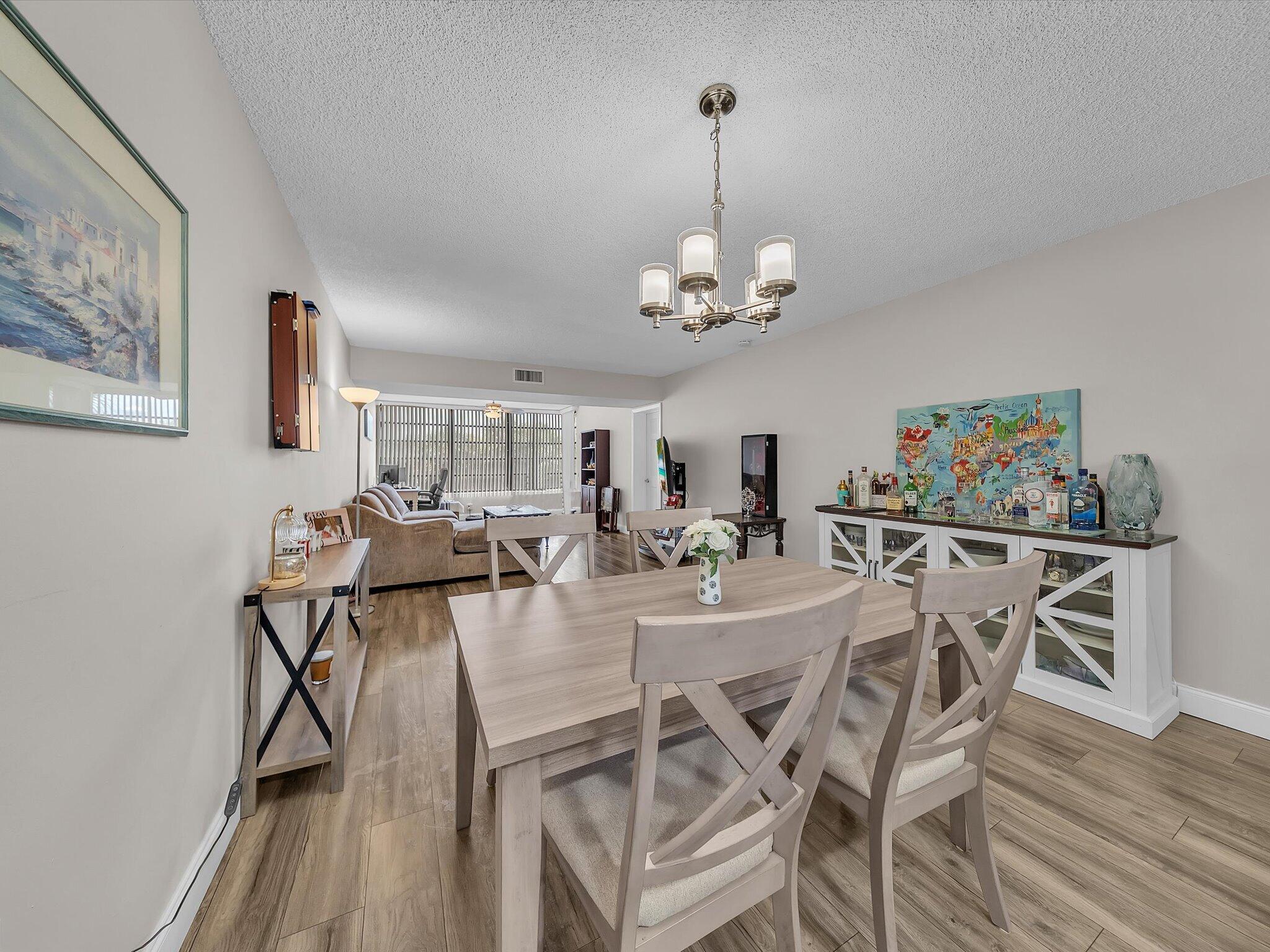 1701 Whitehall #302, Davie FL 33324