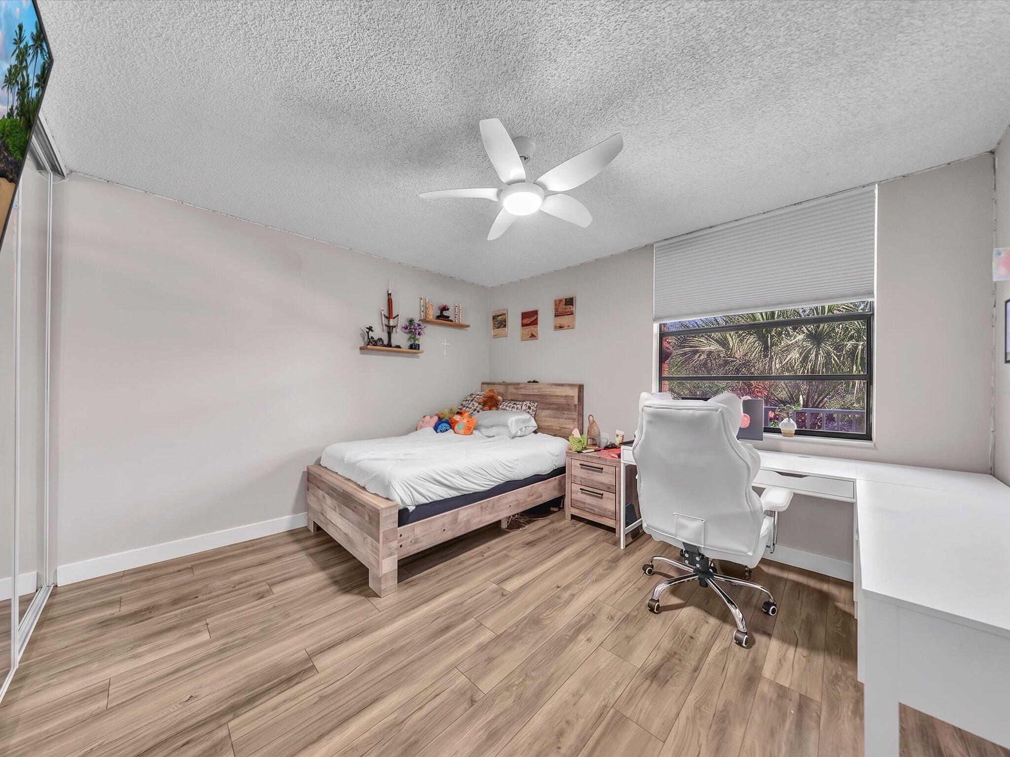 1701 Whitehall #302, Davie FL 33324