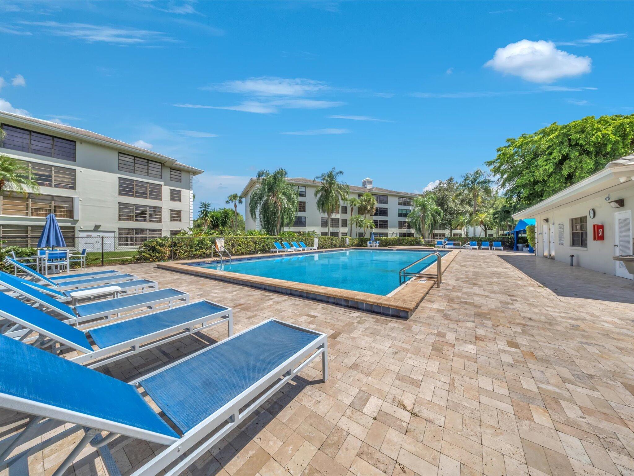 1701 Whitehall #302, Davie FL 33324