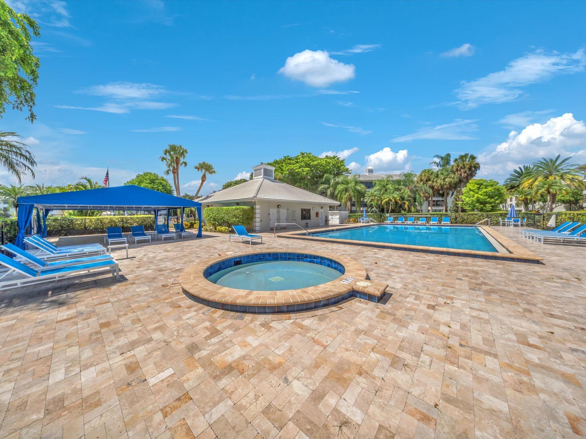 1701 Whitehall #302, Davie FL 33324
