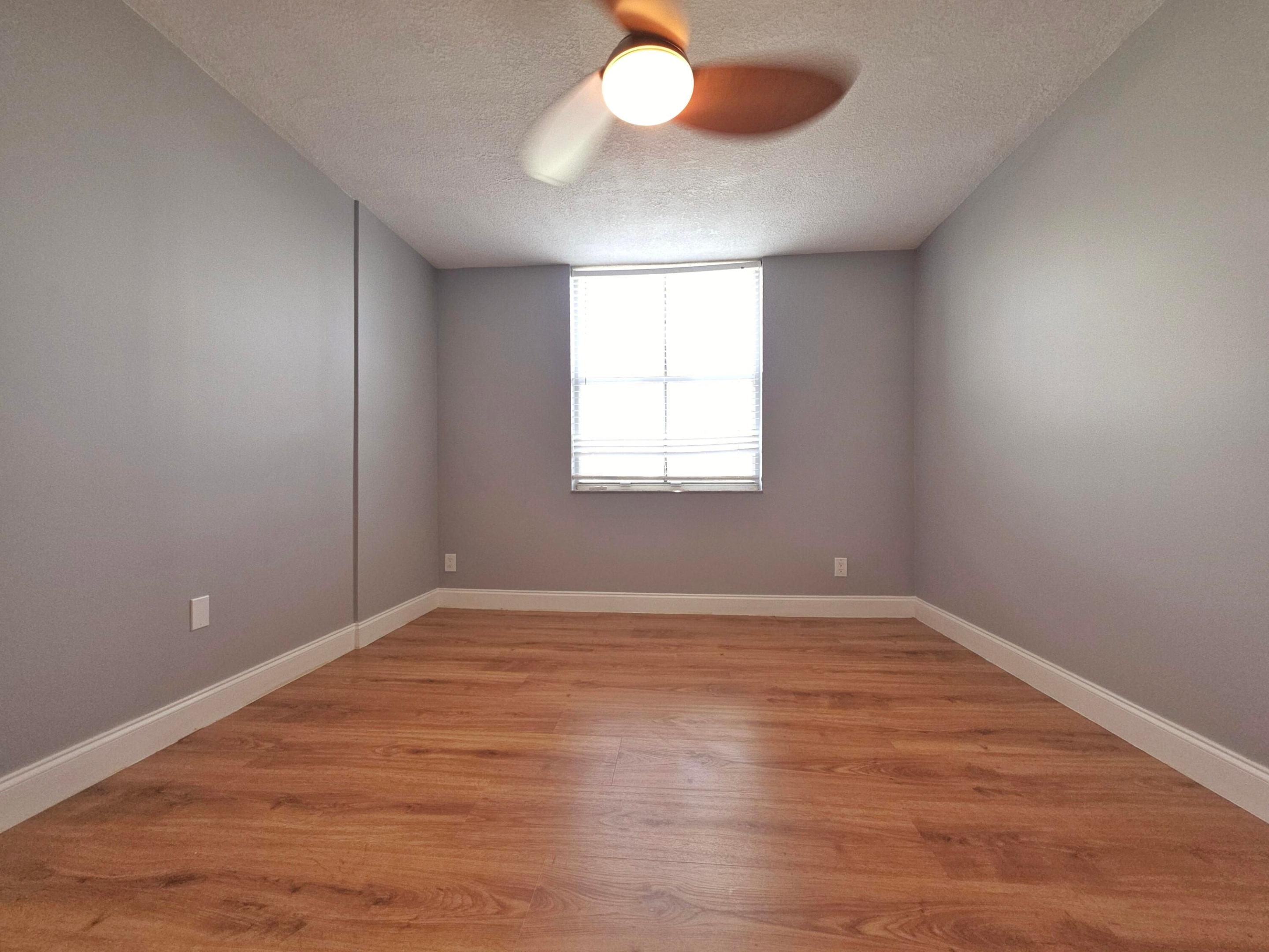 1341 SE 3rd #307, Dania Beach FL 33004