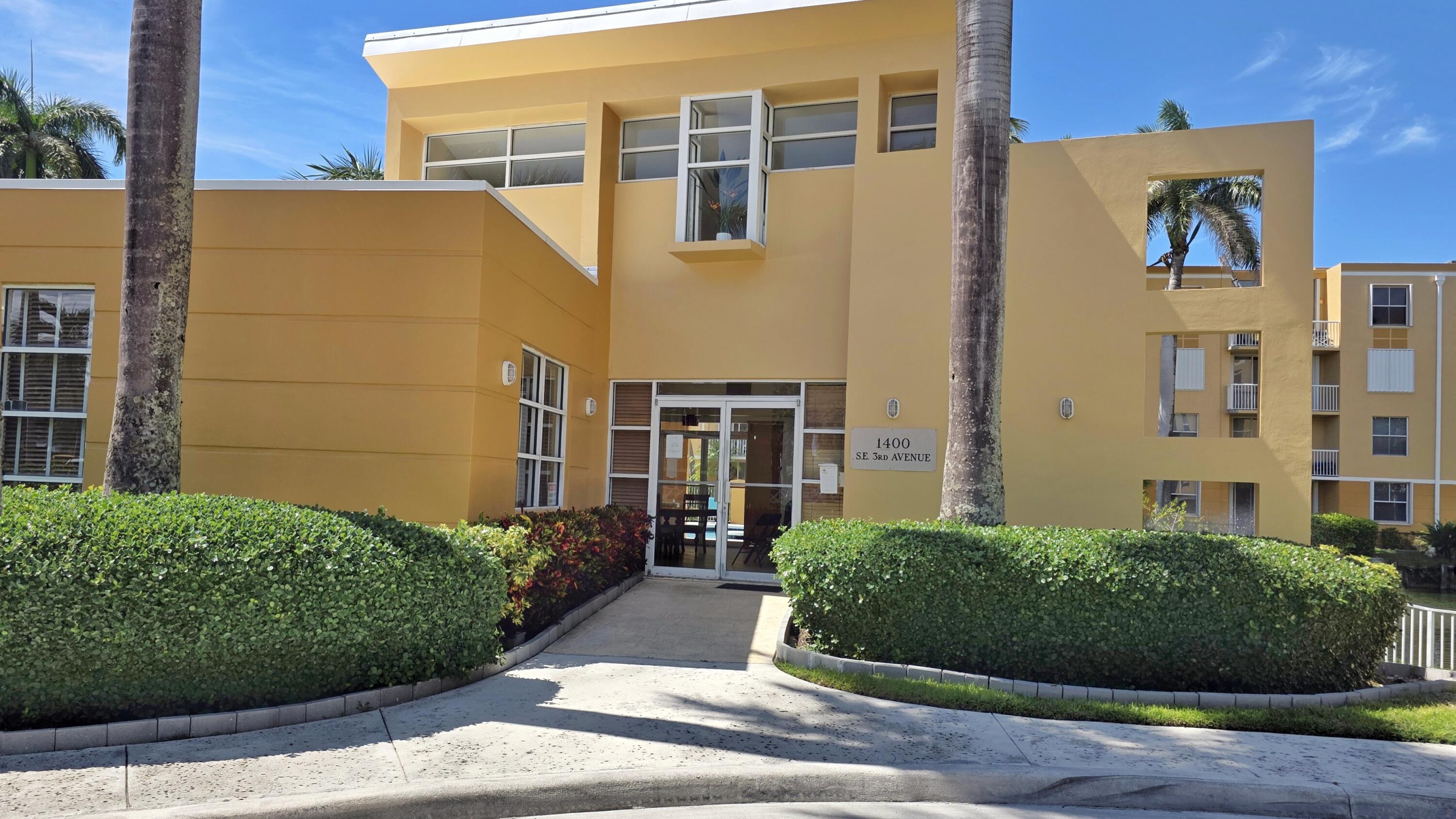 1341 SE 3rd #307, Dania Beach FL 33004