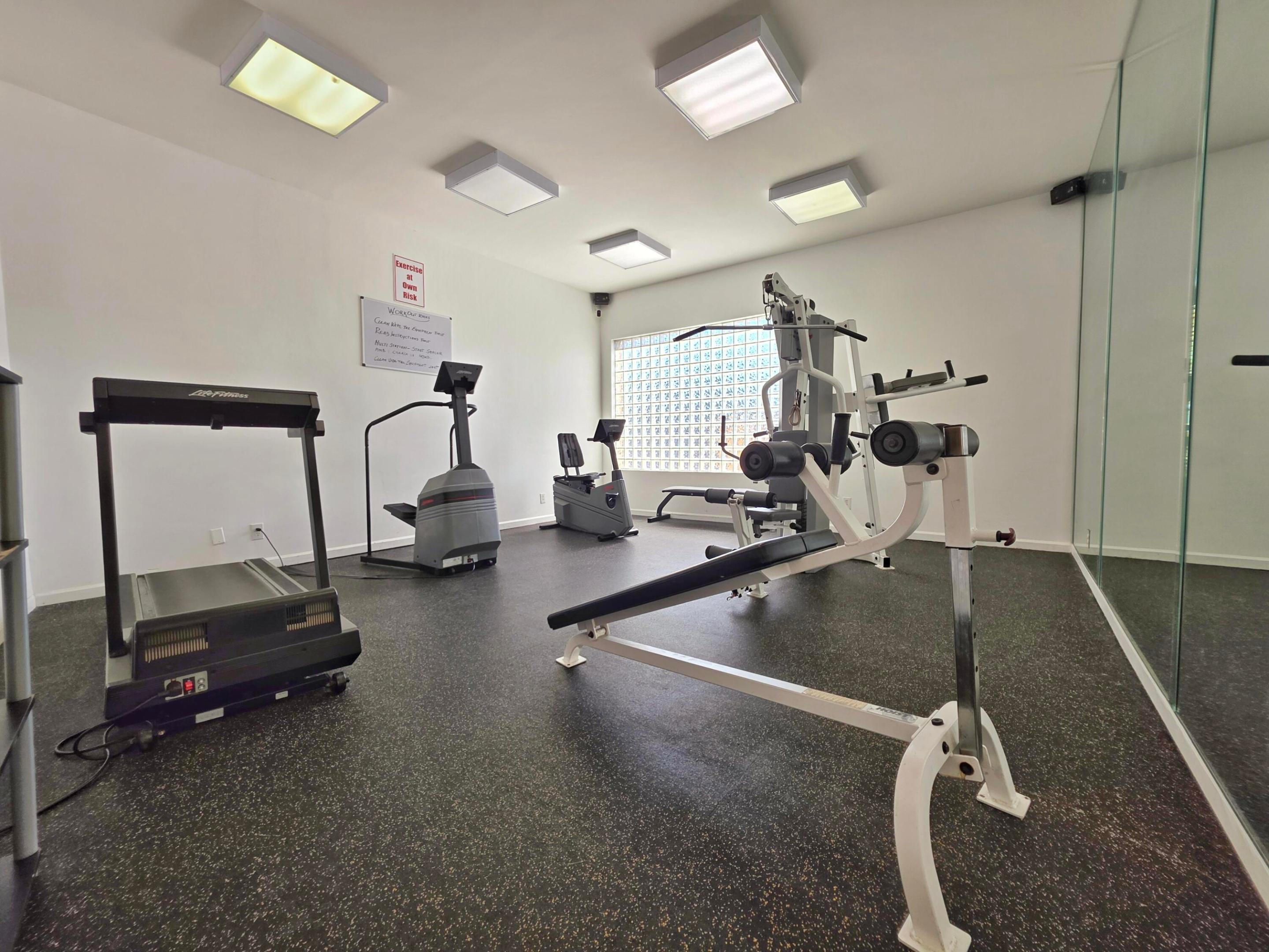1341 SE 3rd #307, Dania Beach FL 33004