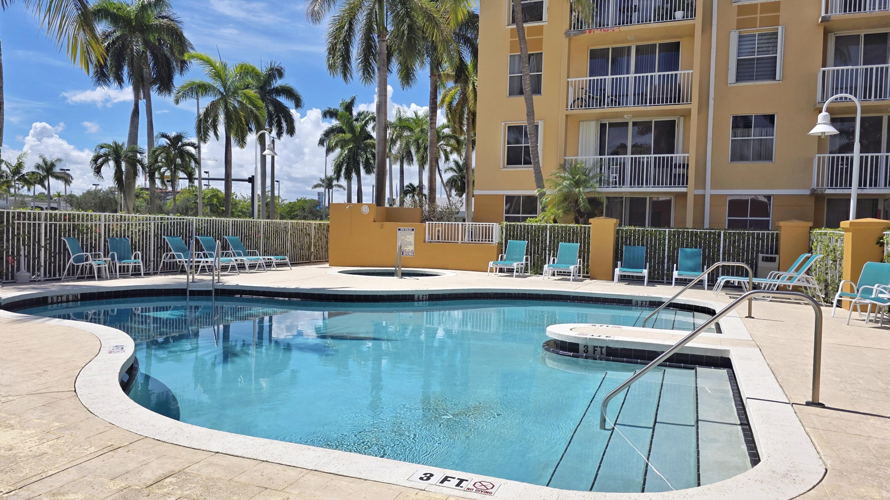 1341 SE 3rd #307, Dania Beach FL 33004
