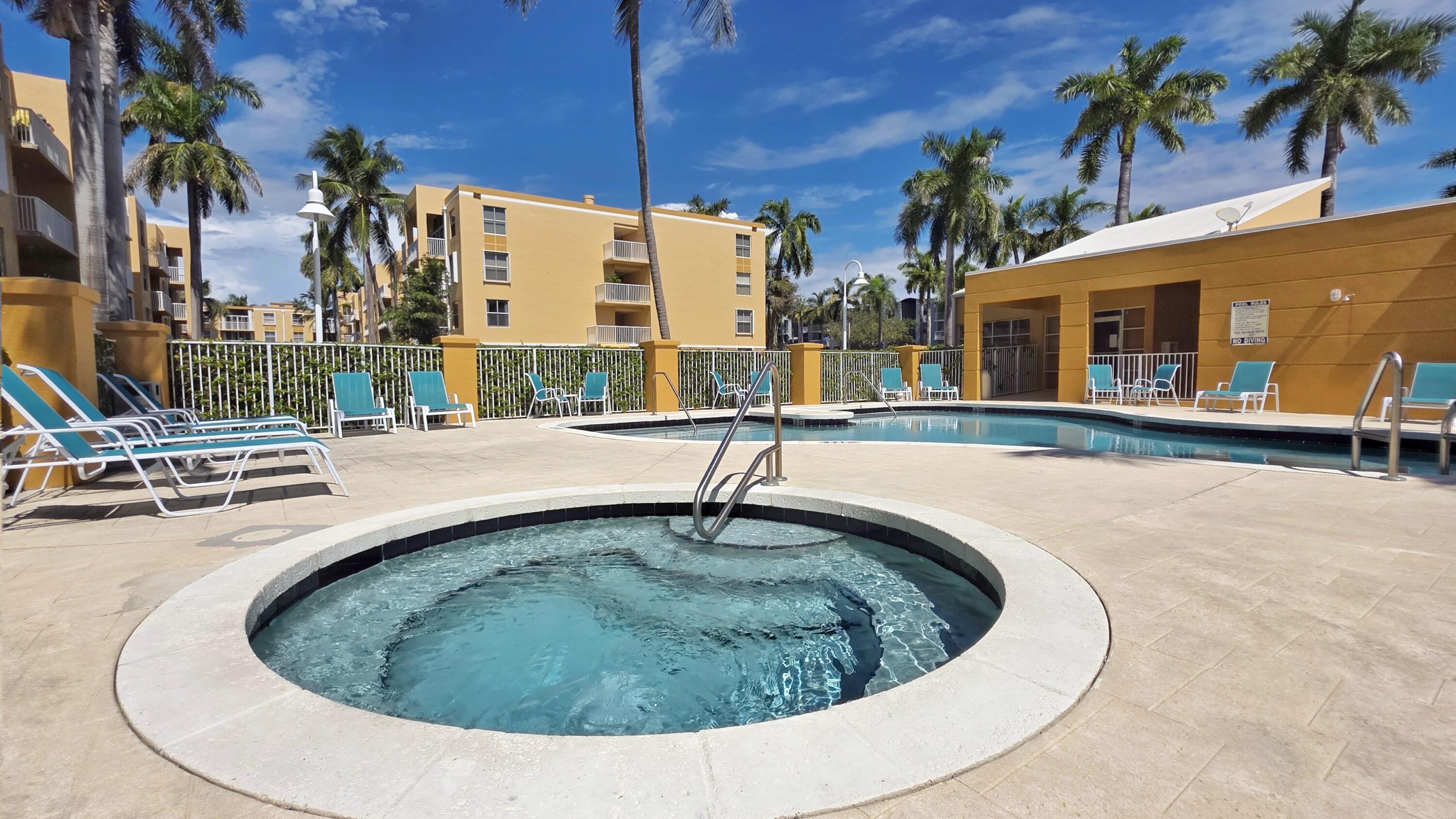 1341 SE 3rd #307, Dania Beach FL 33004