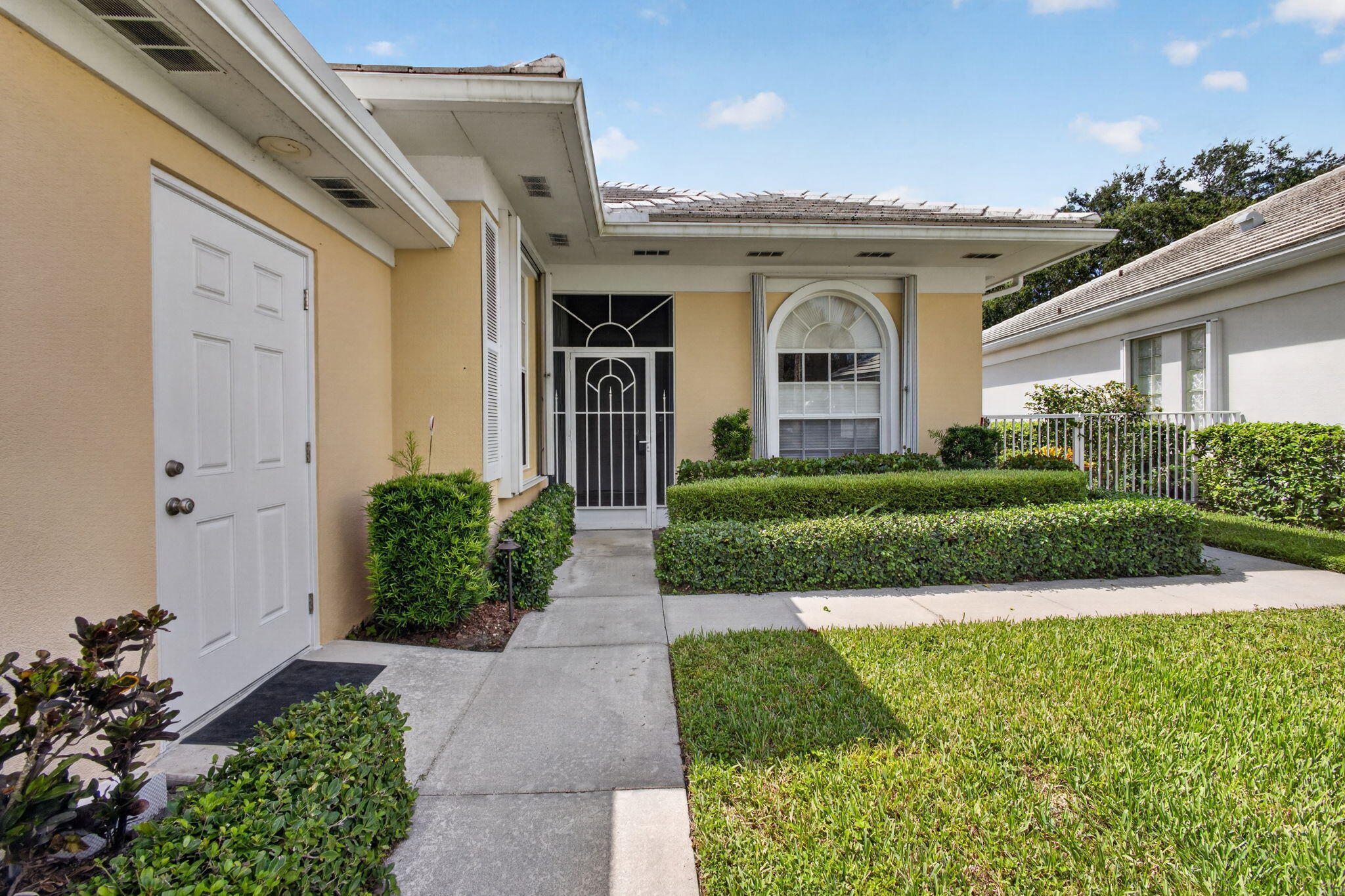 8390 E GARDEN OAKS, Palm Beach Gardens FL 33410