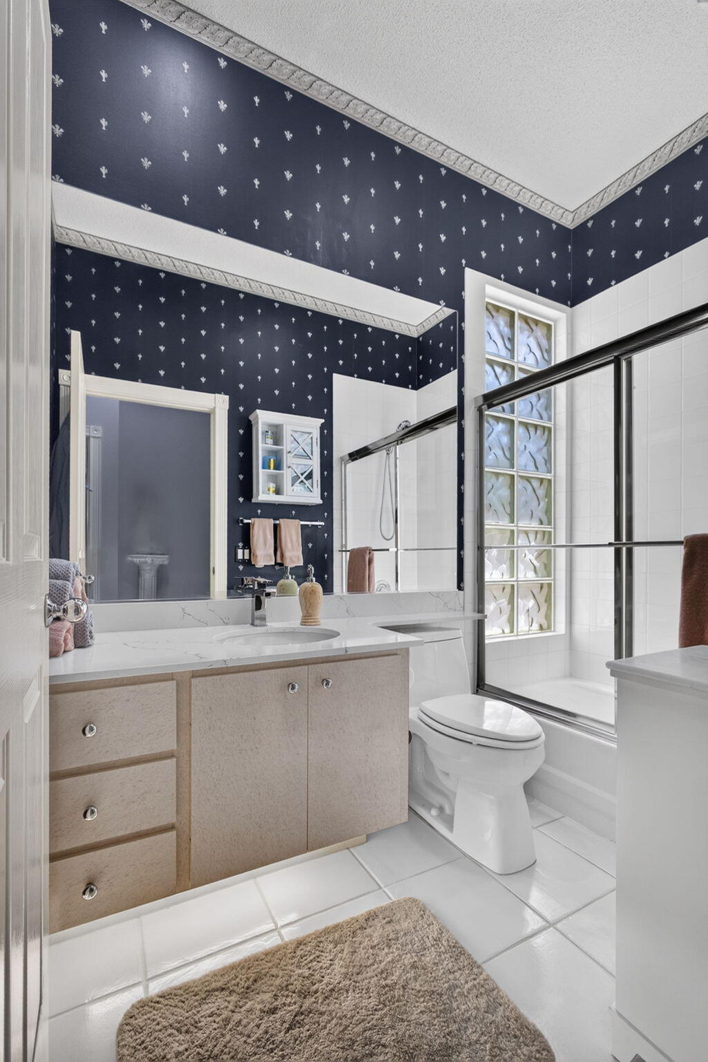 8390 E GARDEN OAKS, Palm Beach Gardens FL 33410