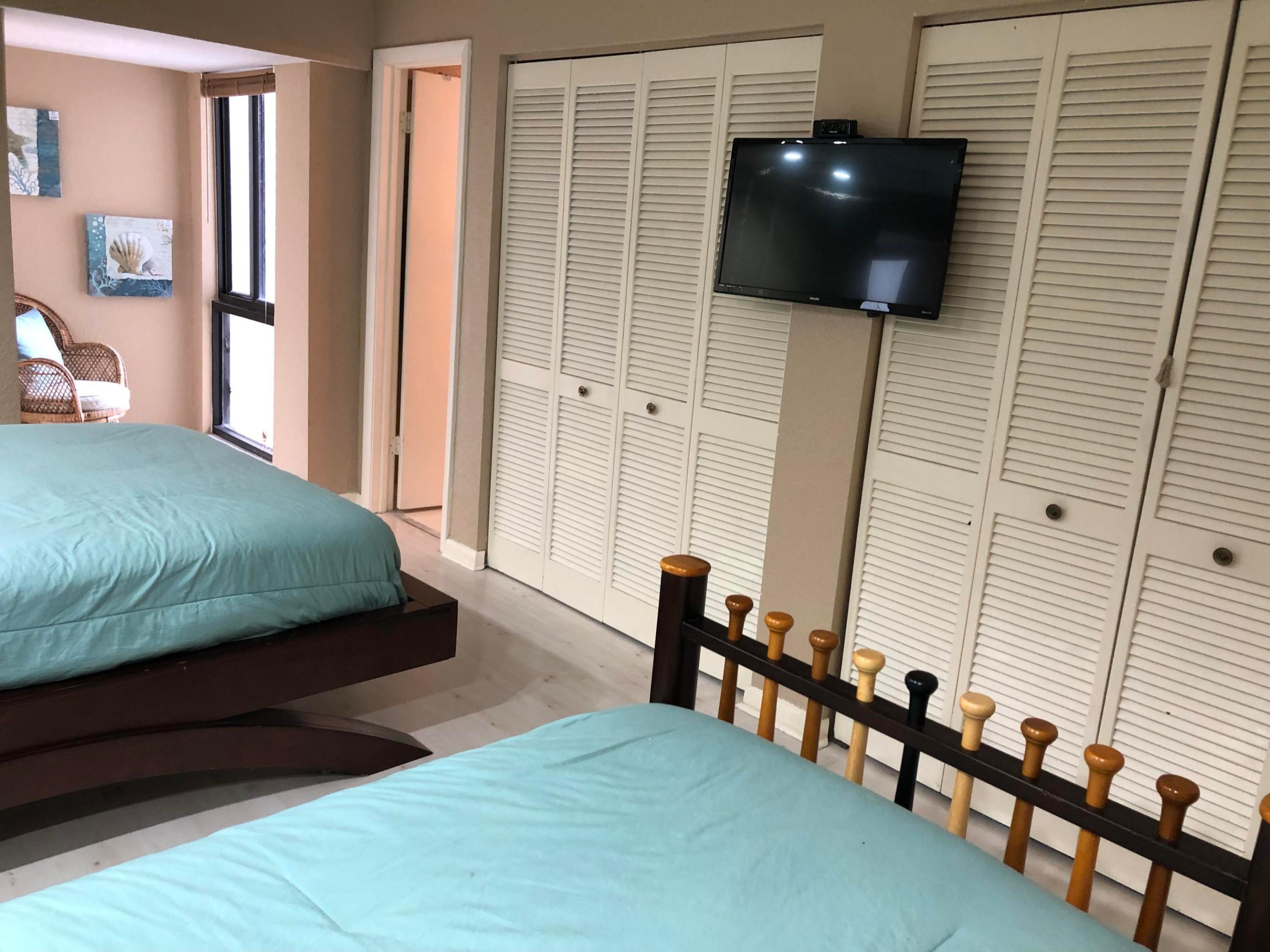 665 SE 21st #102, Deerfield Beach FL 33441