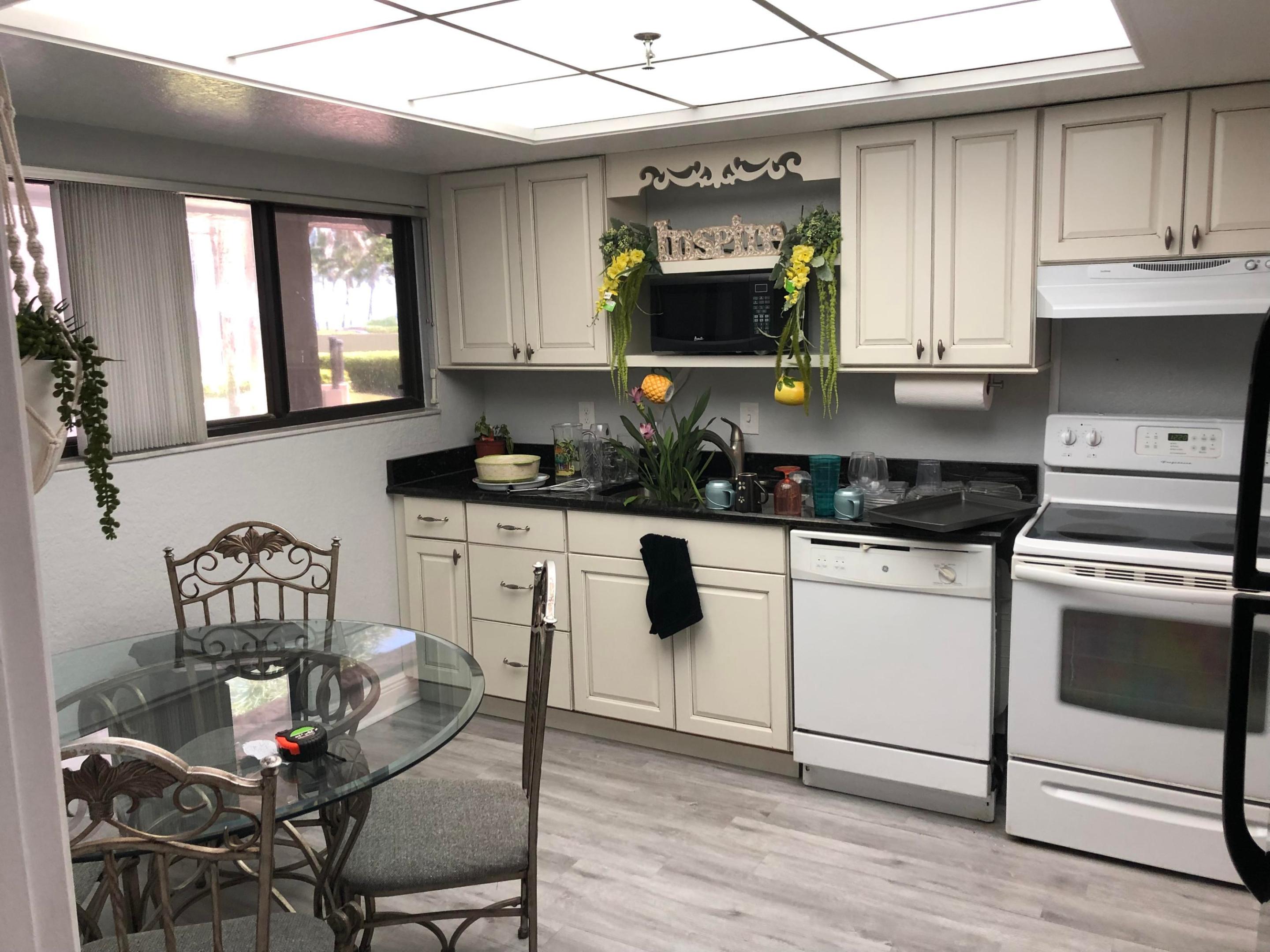 665 SE 21st #102, Deerfield Beach FL 33441