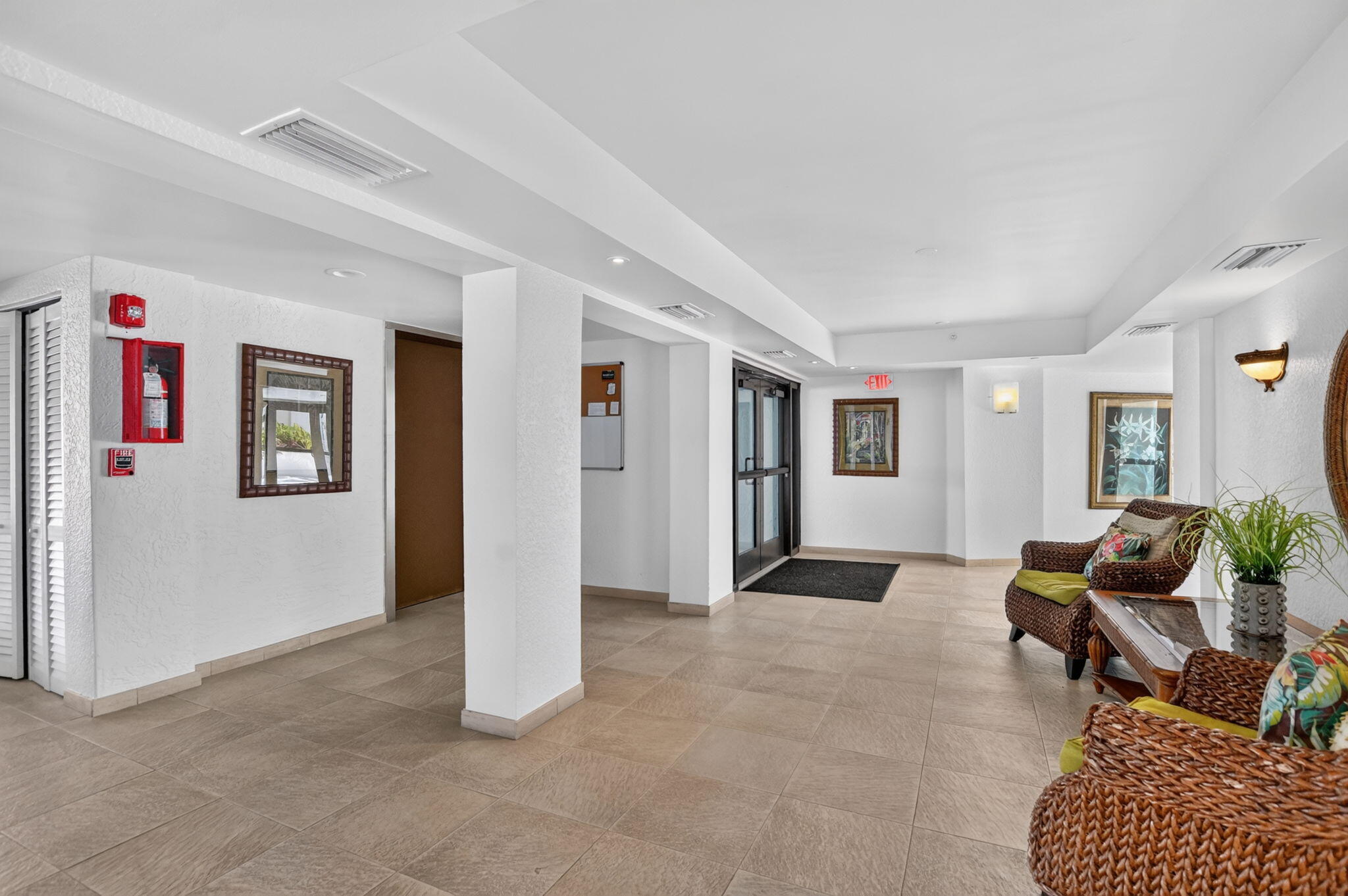 665 SE 21st #102, Deerfield Beach FL 33441