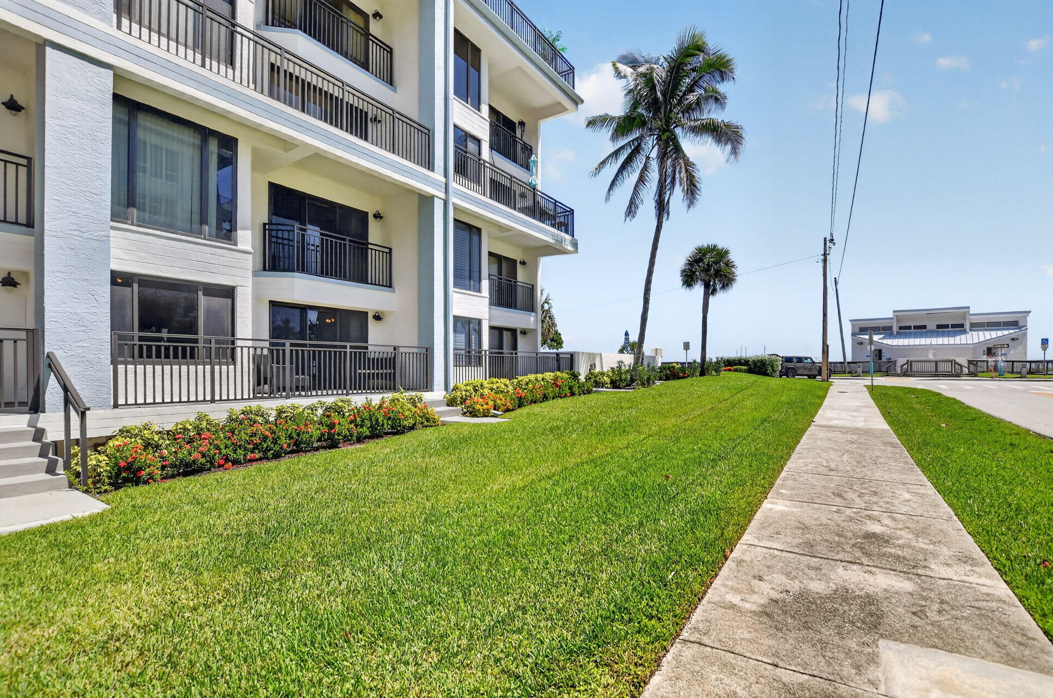 665 SE 21st #102, Deerfield Beach FL 33441