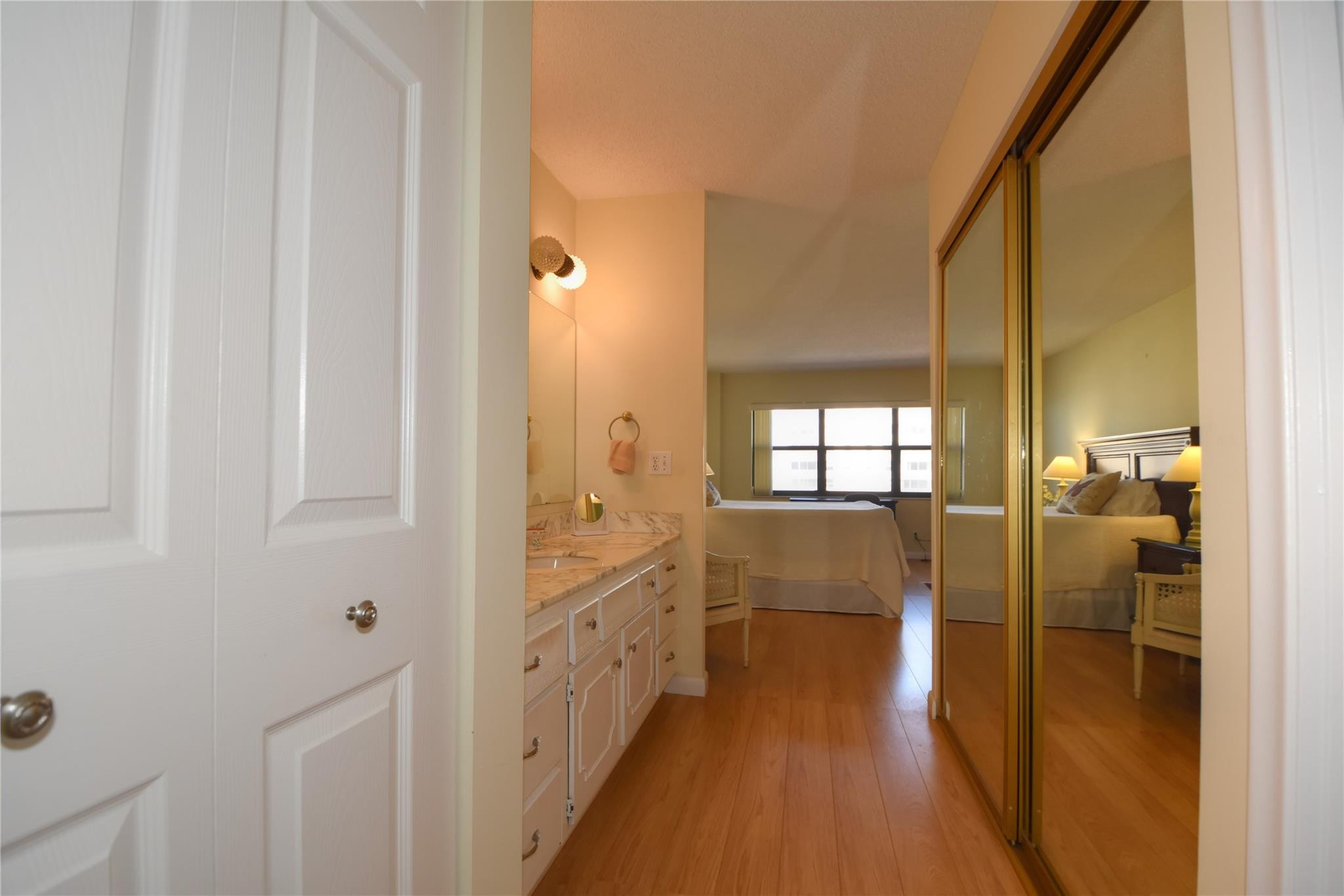 5100 N OCEAN #1004, Lauderdale By The Sea FL 33308
