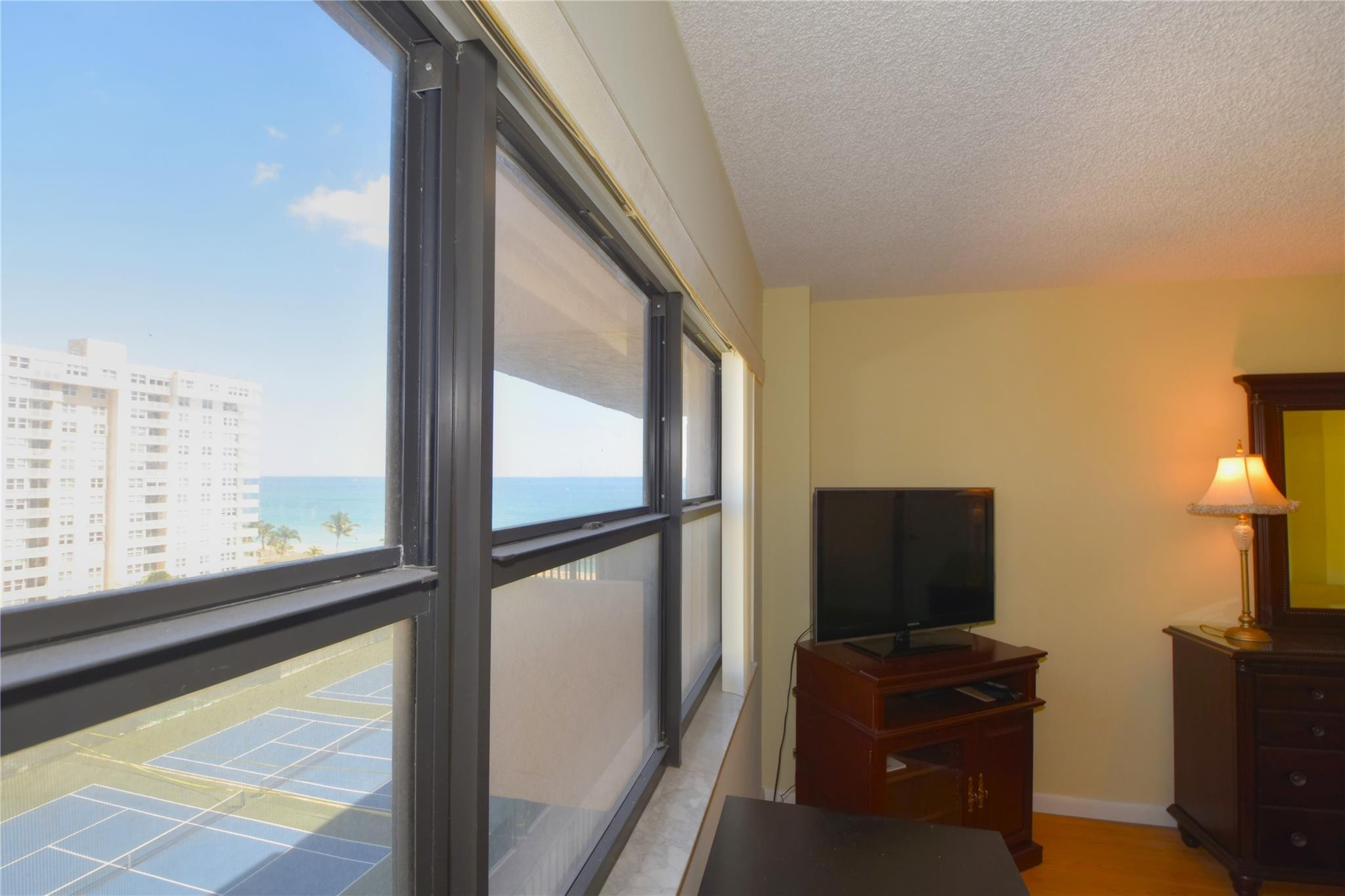 5100 N OCEAN #1004, Lauderdale By The Sea FL 33308