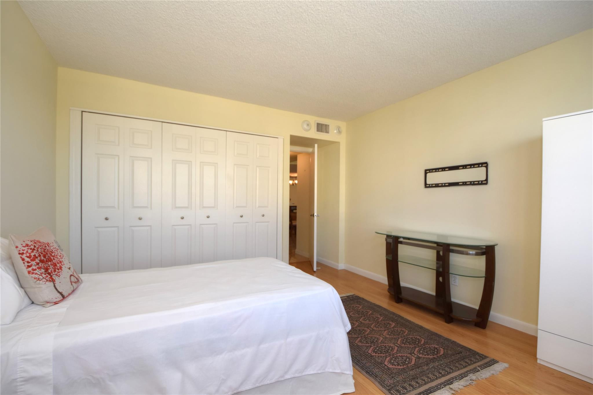 5100 N OCEAN #1004, Lauderdale By The Sea FL 33308