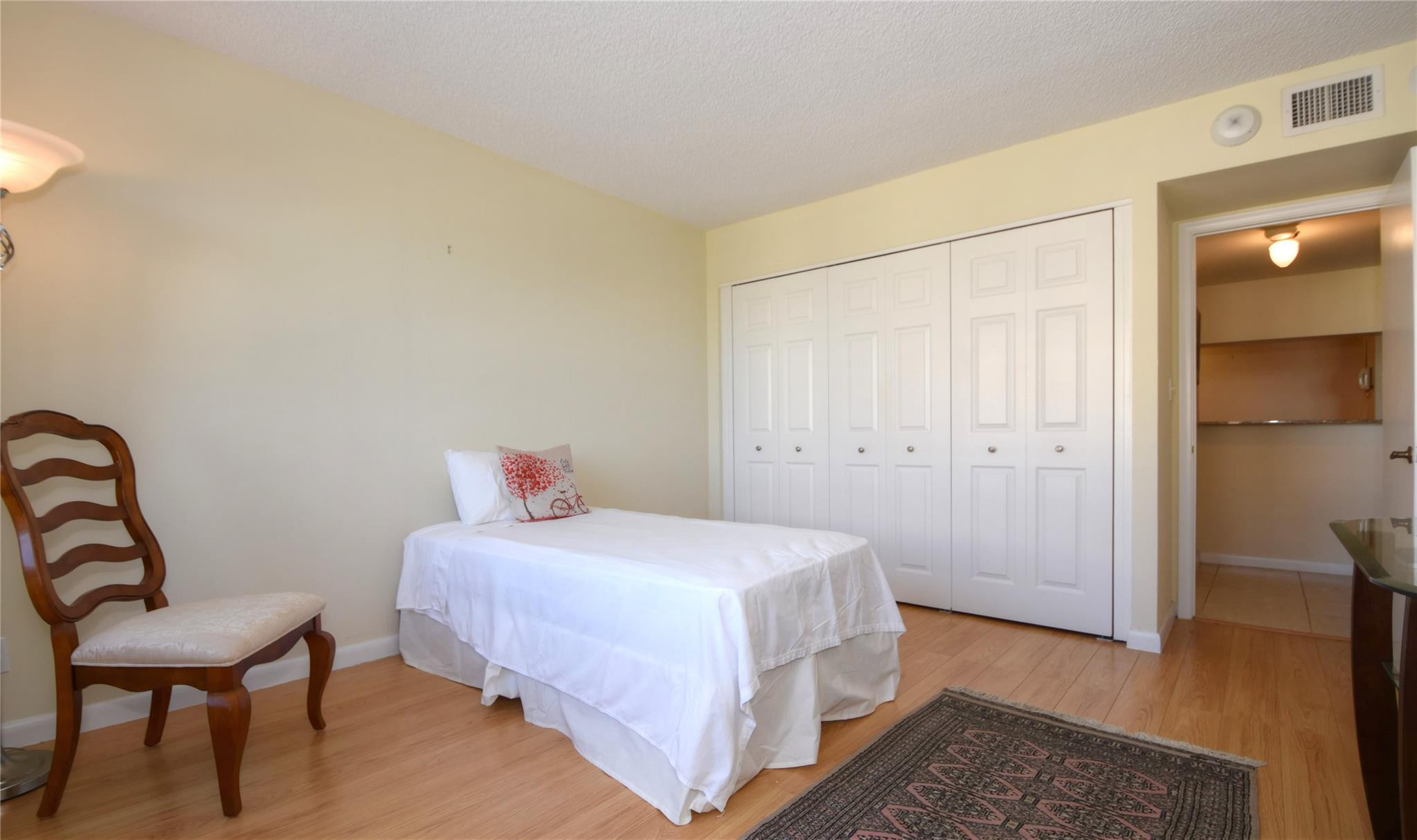 5100 N OCEAN #1004, Lauderdale By The Sea FL 33308