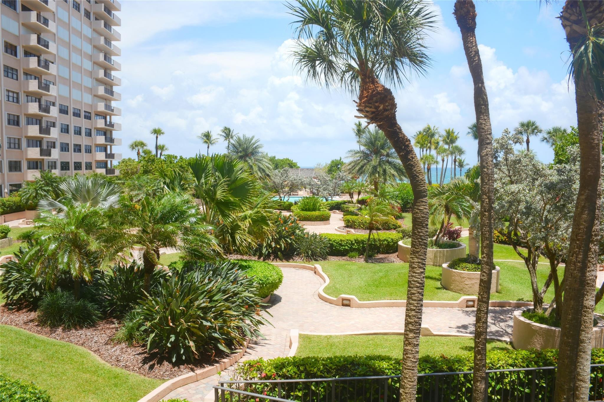 5100 N OCEAN #1004, Lauderdale By The Sea FL 33308