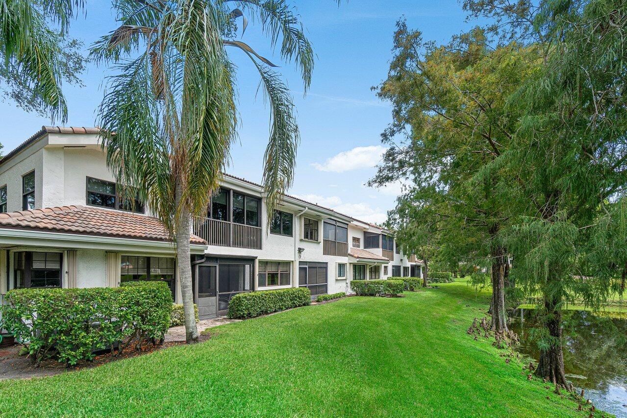 2706 Black Oak #2706, Boynton Beach FL 33436