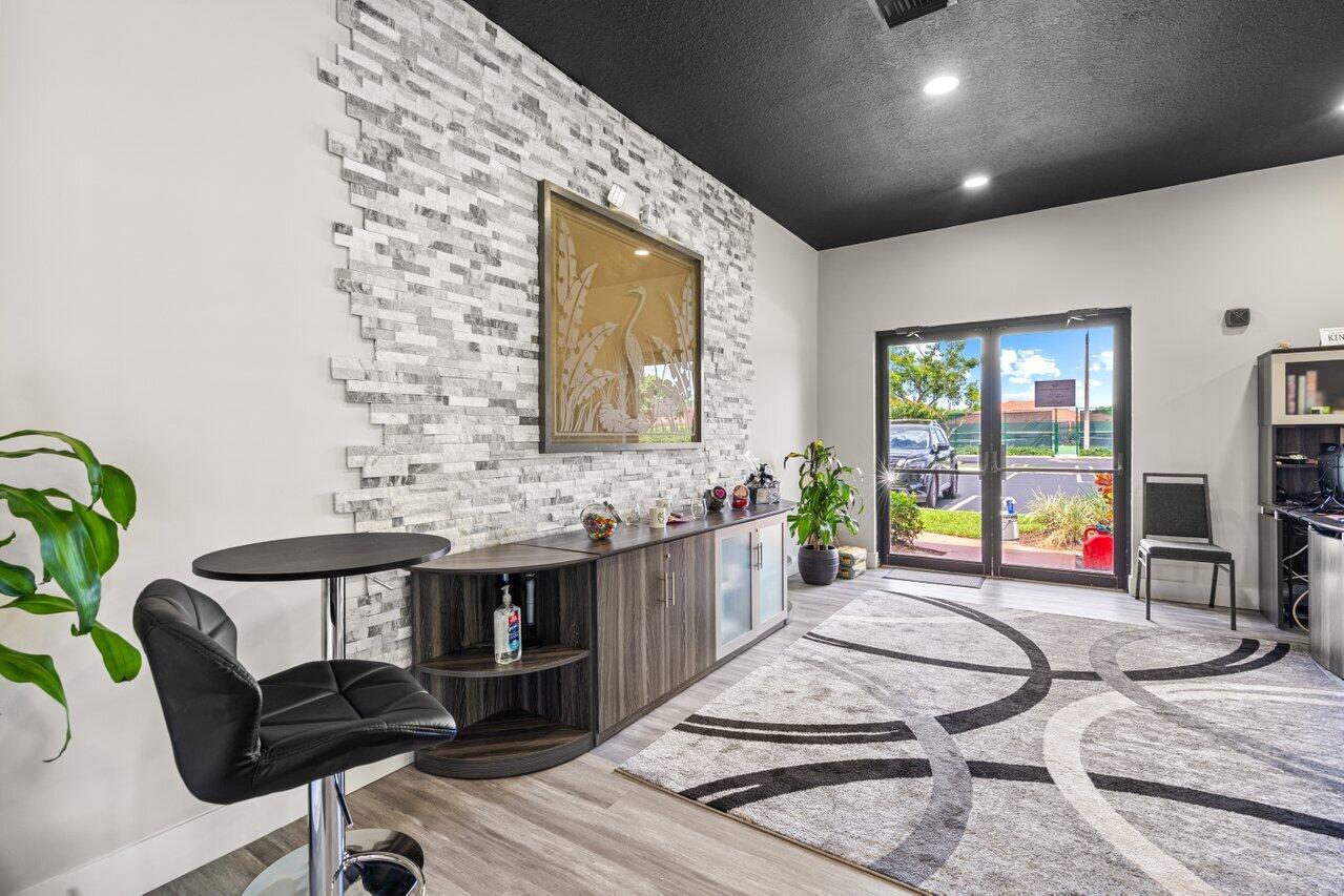 2706 Black Oak #2706, Boynton Beach FL 33436