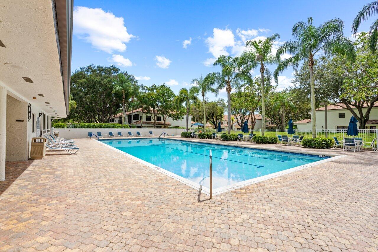 2706 Black Oak #2706, Boynton Beach FL 33436