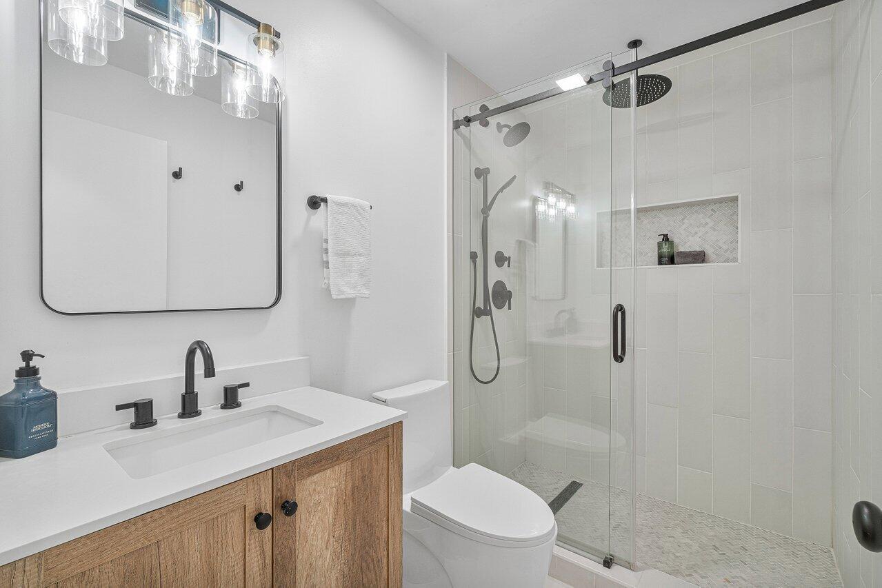 2706 Black Oak #2706, Boynton Beach FL 33436