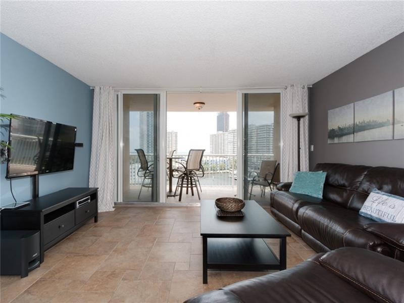 121 GOLDEN ISLES #806, Hallandale Beach FL 33009