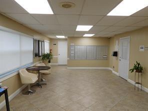 121 GOLDEN ISLES #806, Hallandale Beach FL 33009