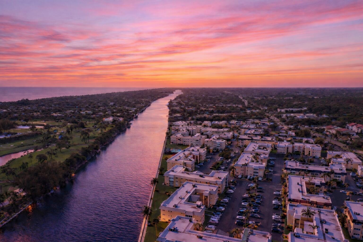 1 Colonial Club #204, Boynton Beach FL 33435