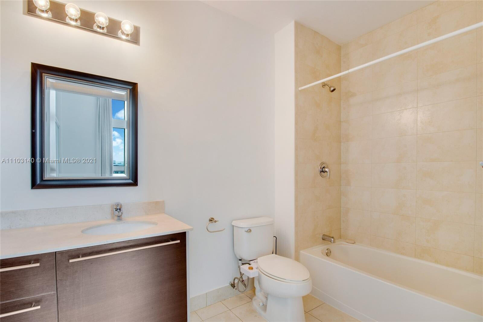 1900 N Bayshore #912, Miami FL 33132